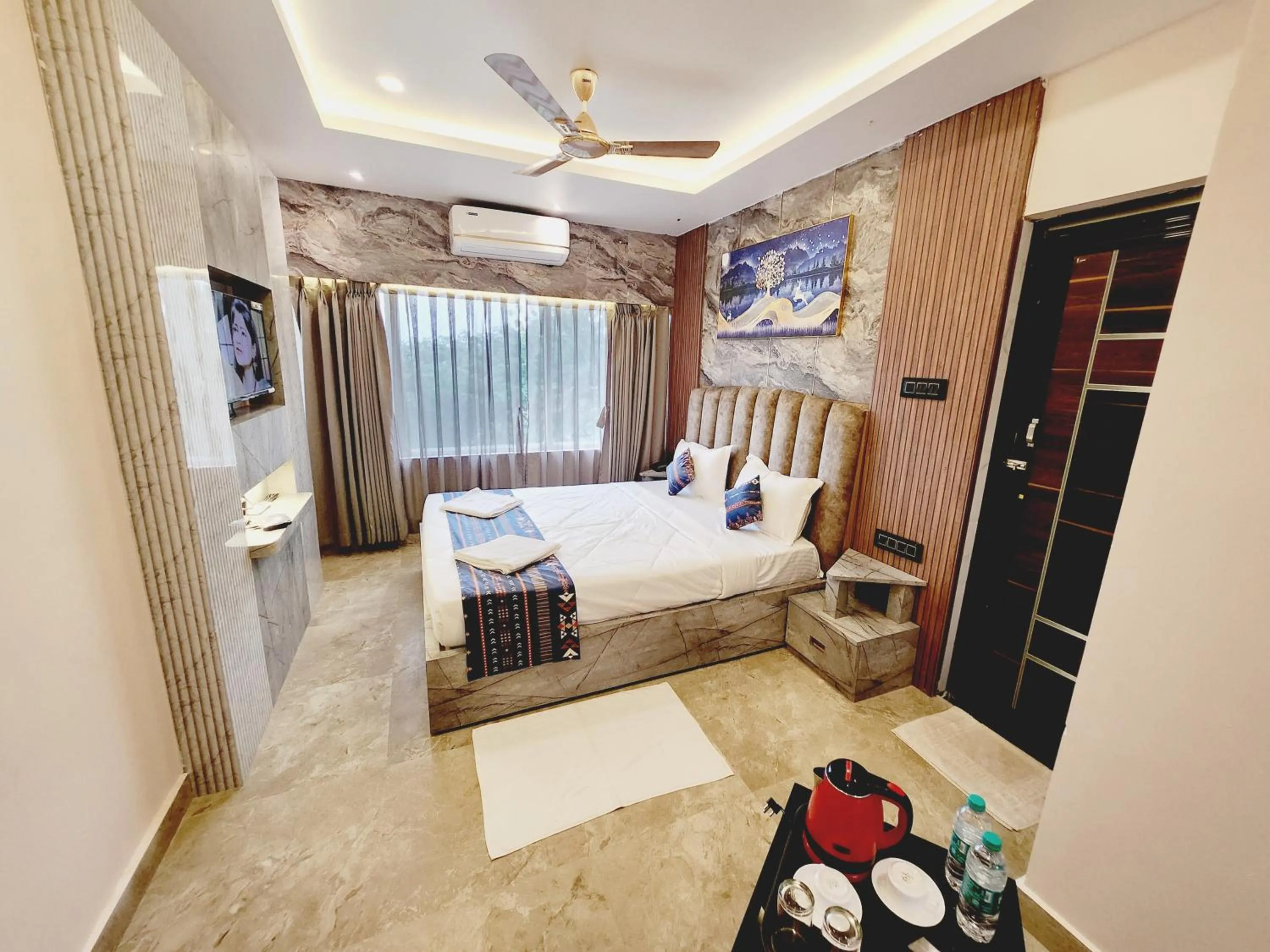 Bed in THE GREENSTAR INN PREMIUM