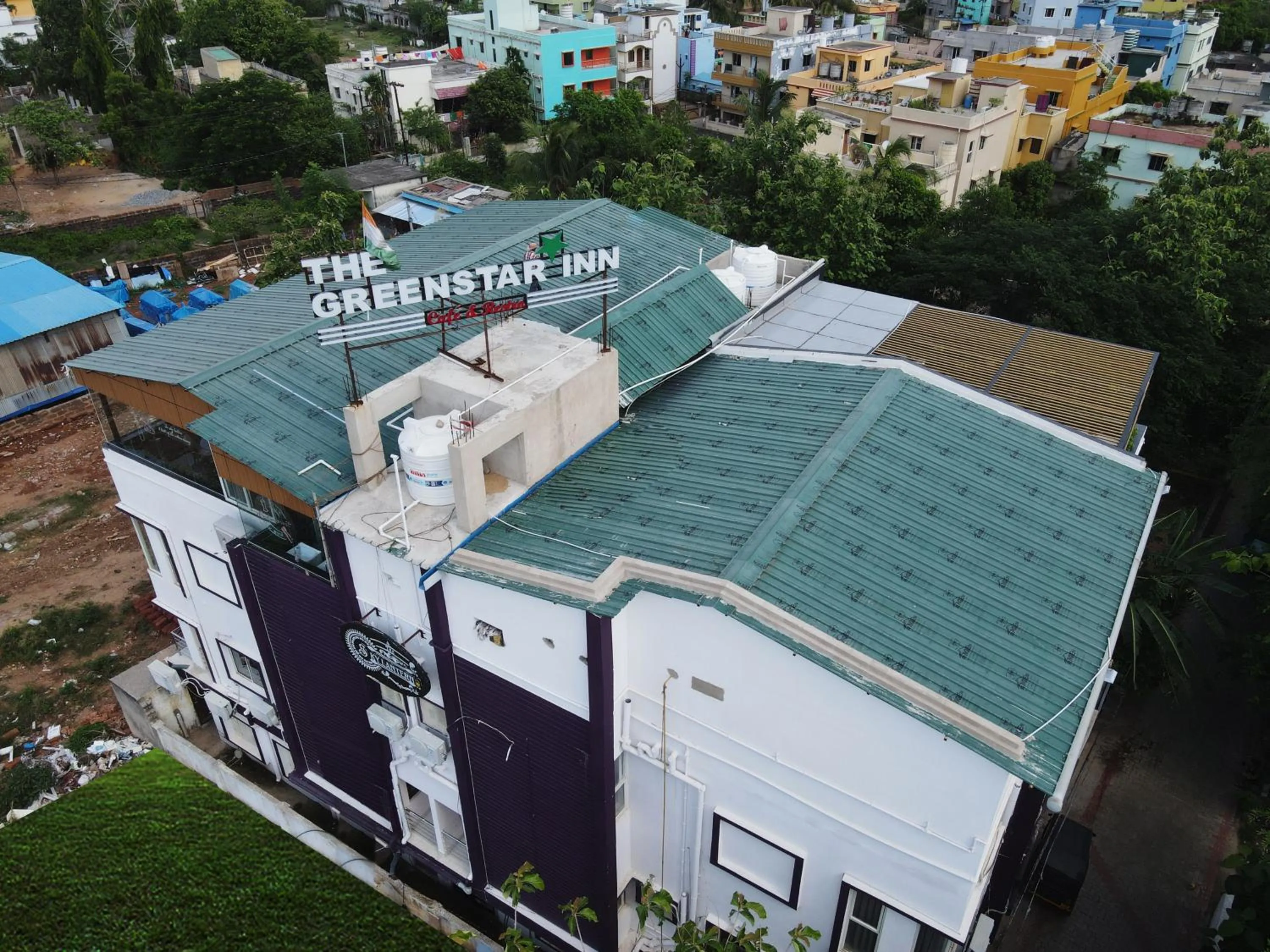 Facade/entrance in THE GREENSTAR INN PREMIUM