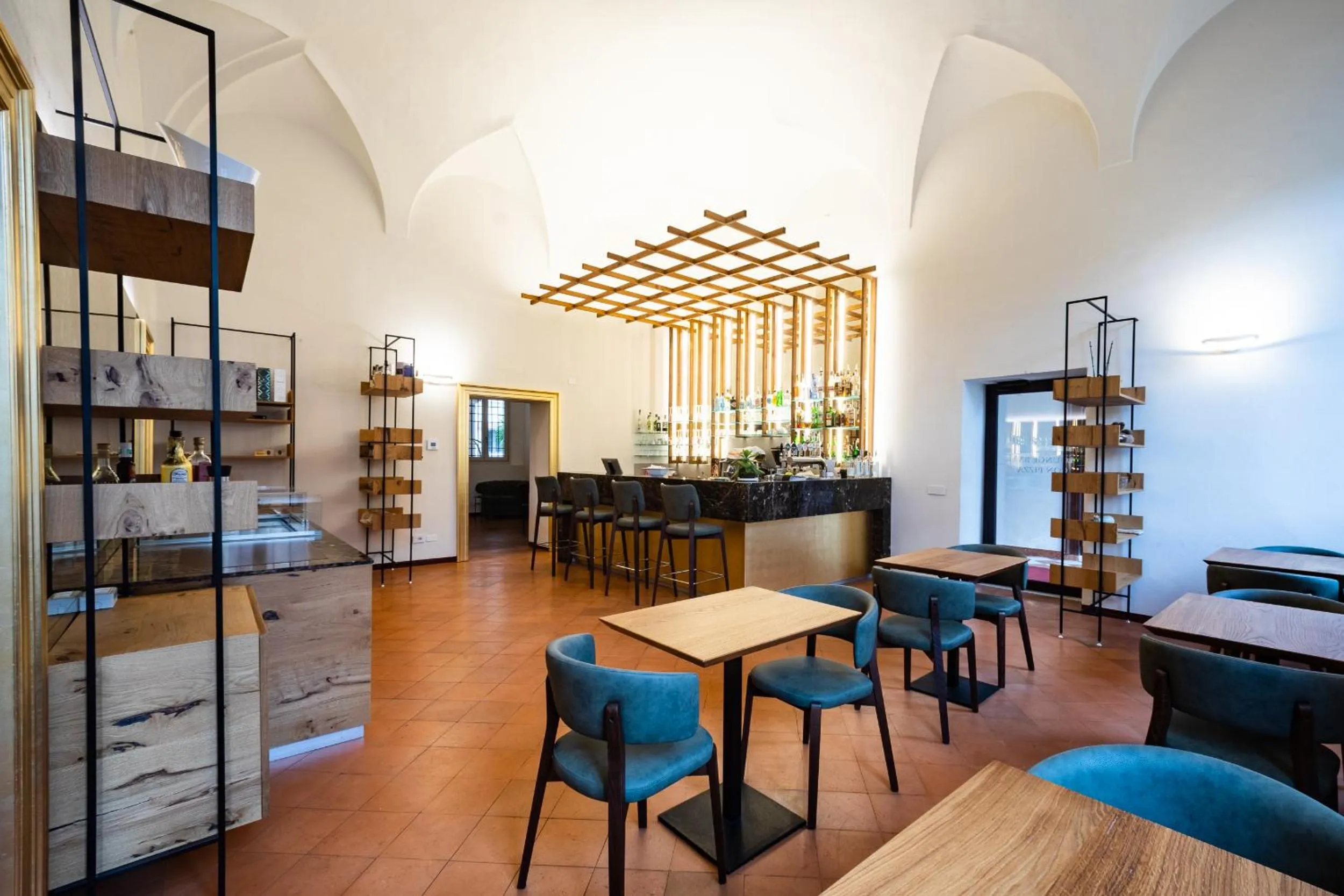 Lounge or bar in Cà Uberti Palace Hotel, MantegnaHotels