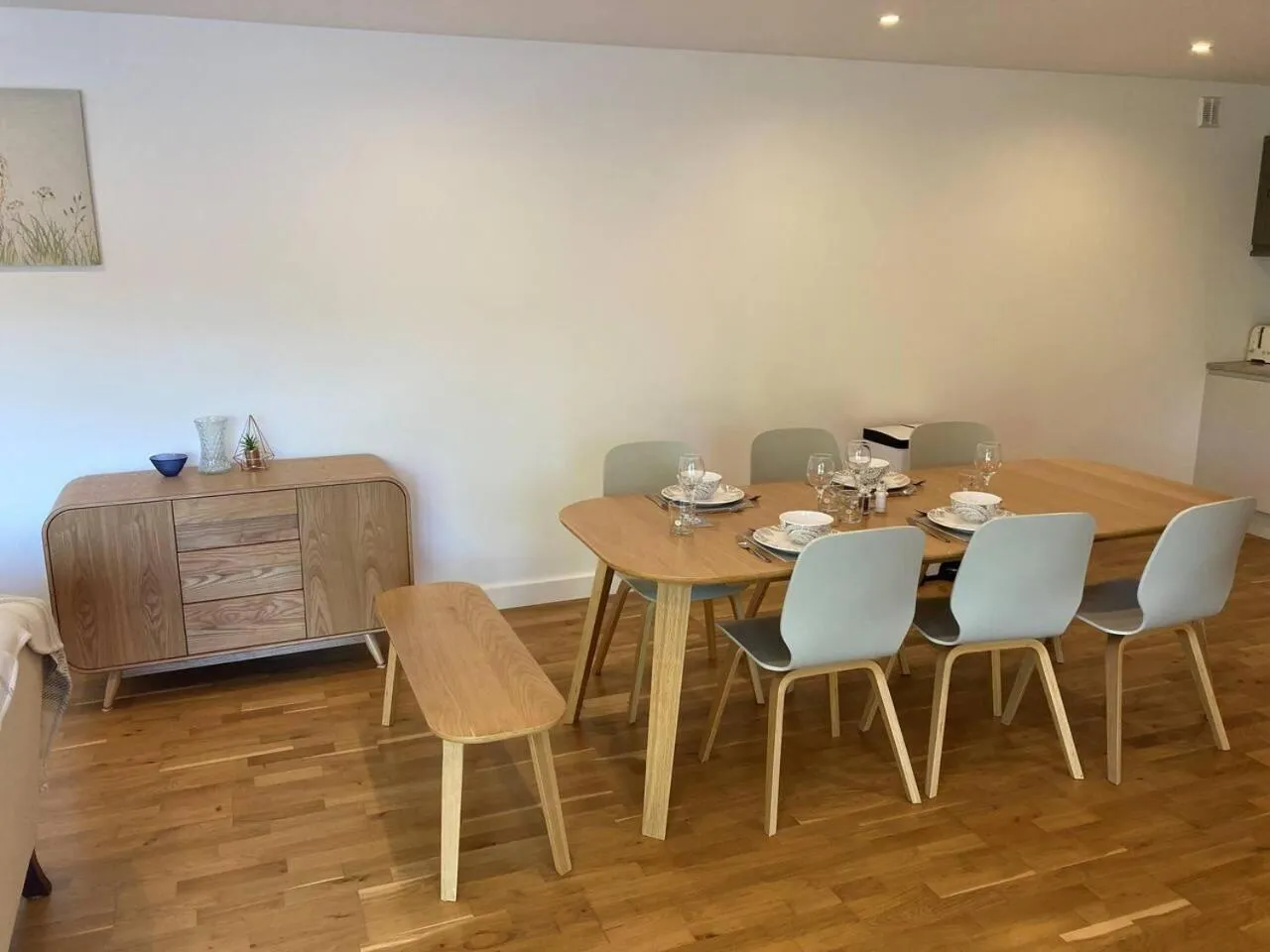 furniture in Countryside Annex- Sleeps 2 Free Parking & Garden