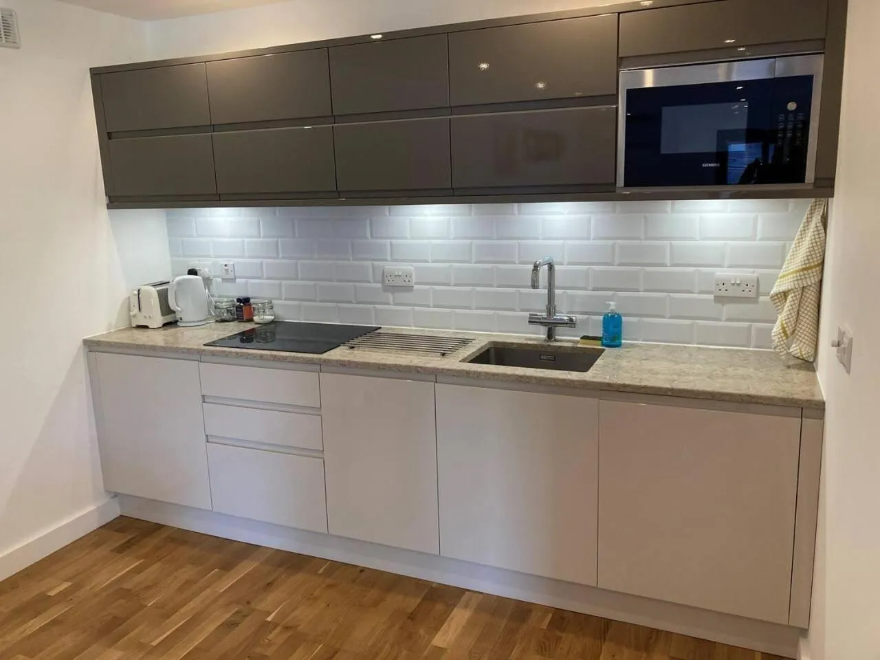 Photo of the whole room in Countryside Annex- Sleeps 2 Free Parking & Garden