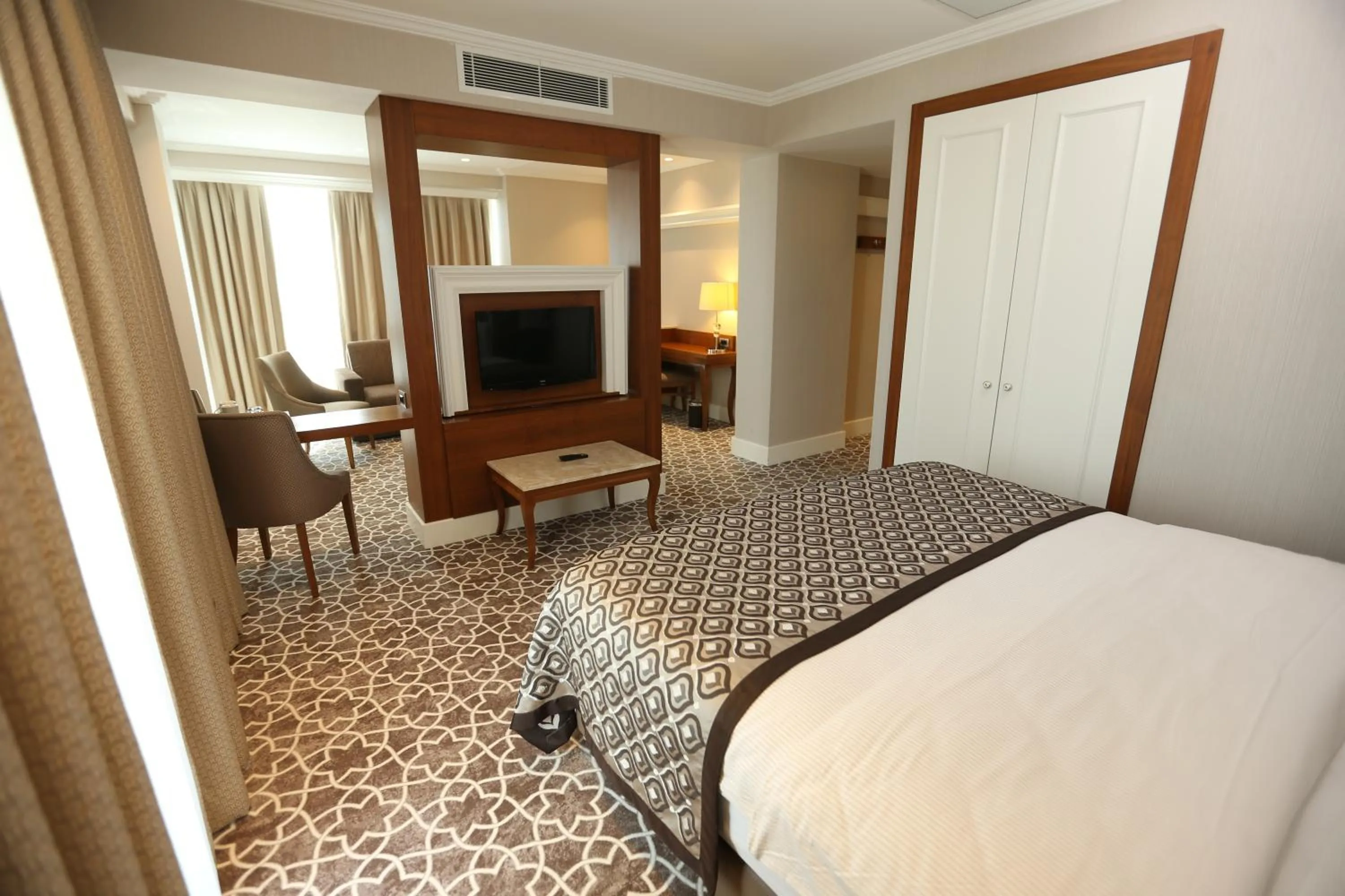 ALUSSO THERMAL HOTEL SPA