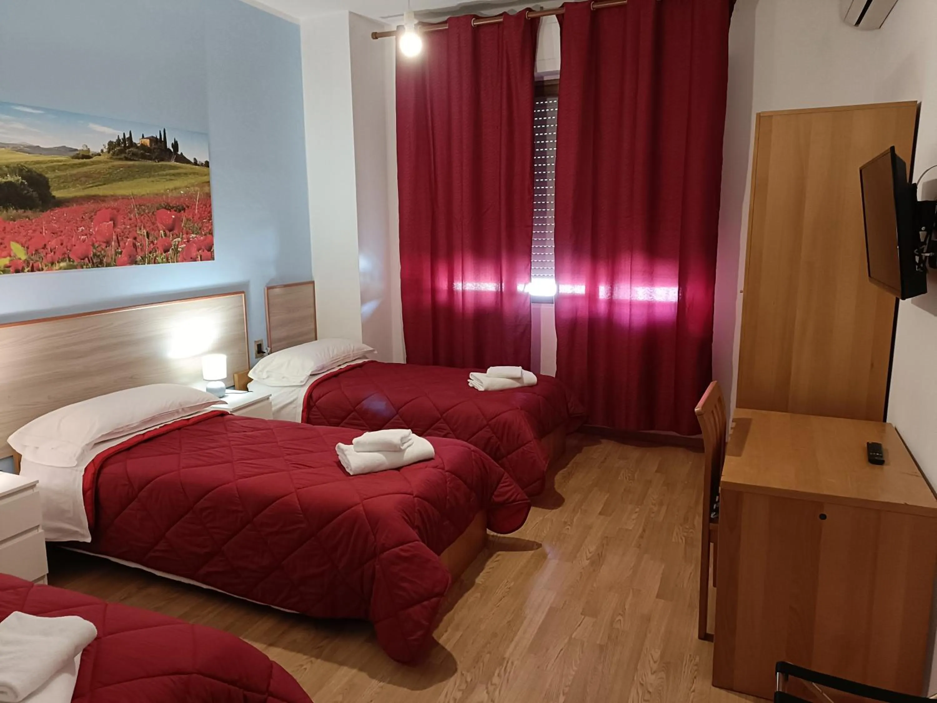 Bedroom, Bed in Hotel Alba Serravalle