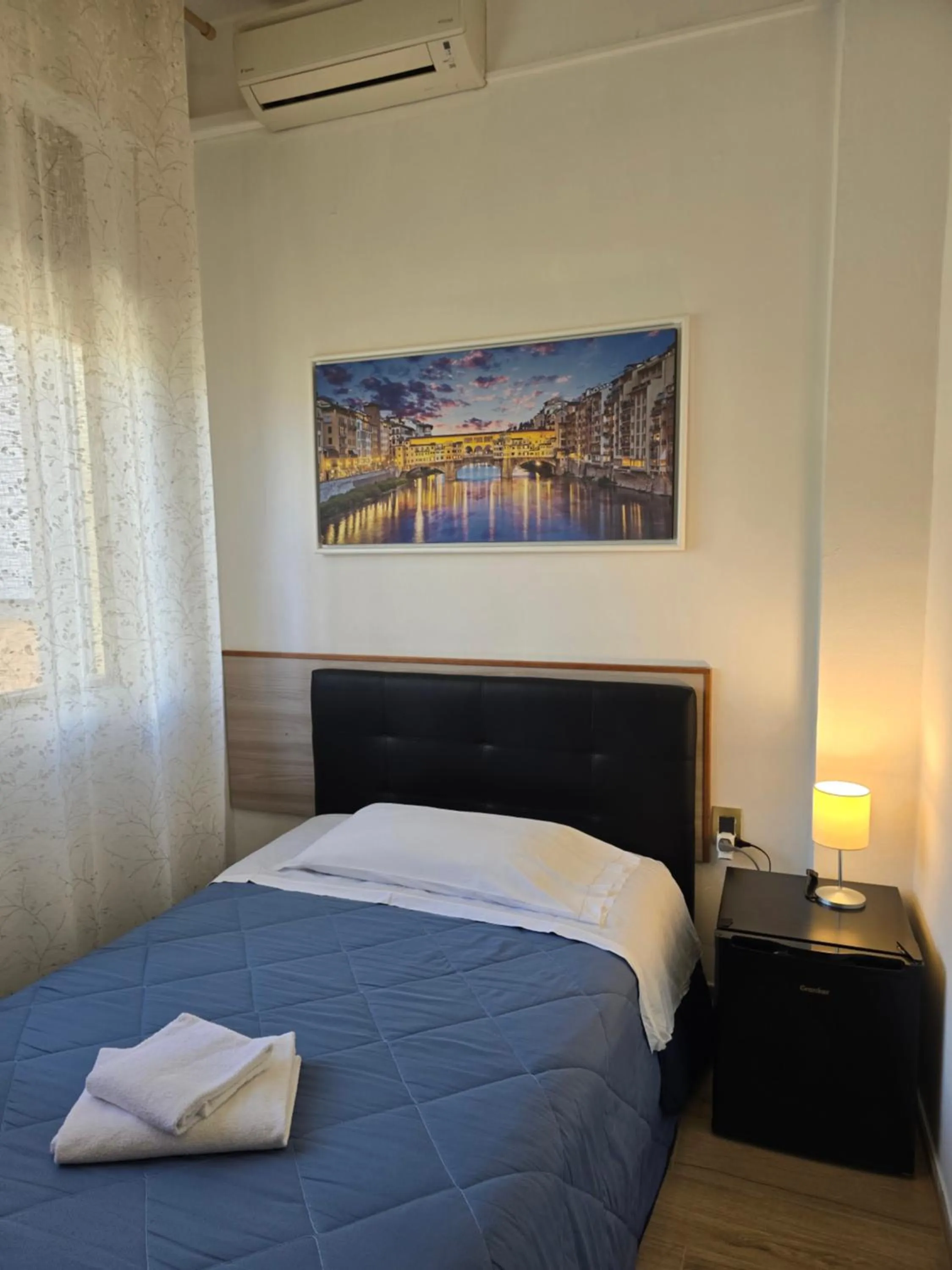 Bed in Hotel Alba Serravalle