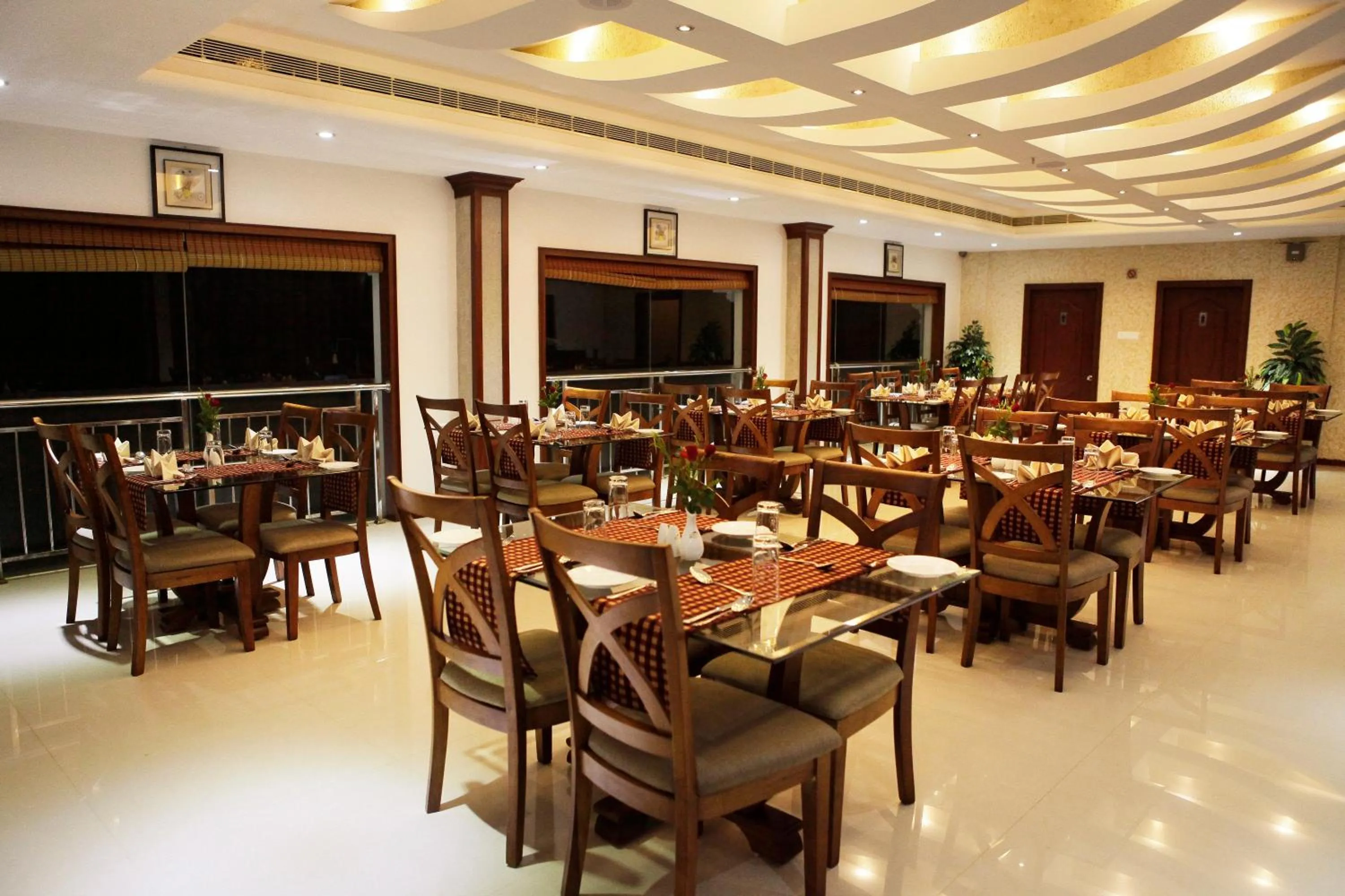 Restaurant/places to eat in Athirappilly Residency Chalakudy