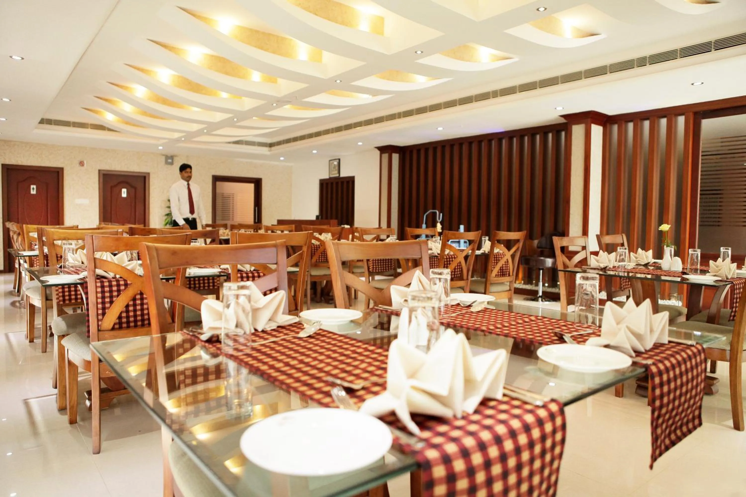 Restaurant/places to eat in Athirappilly Residency Chalakudy