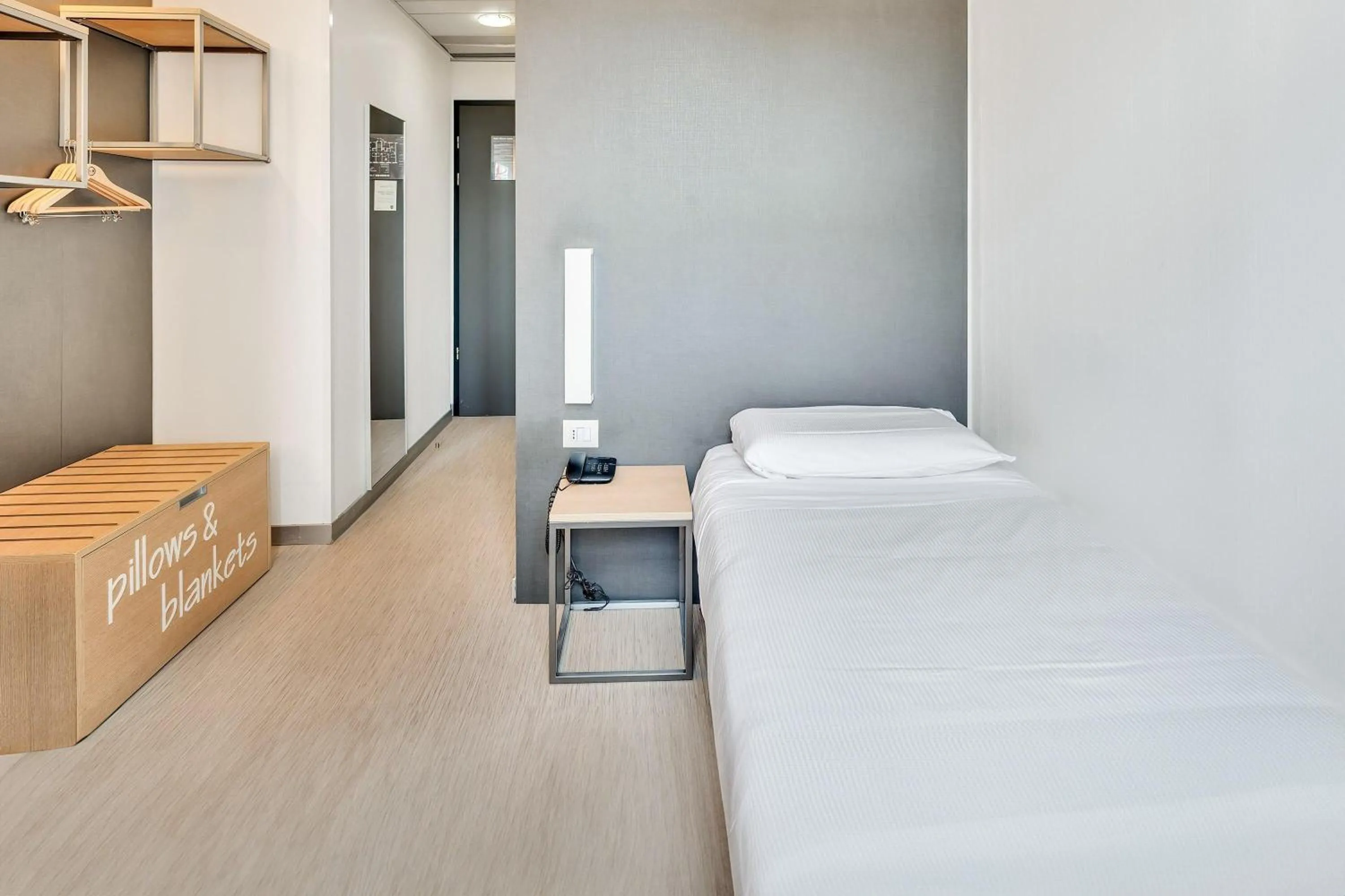 Photo of the whole room, Bed in B&B Hotel Milano Aosta