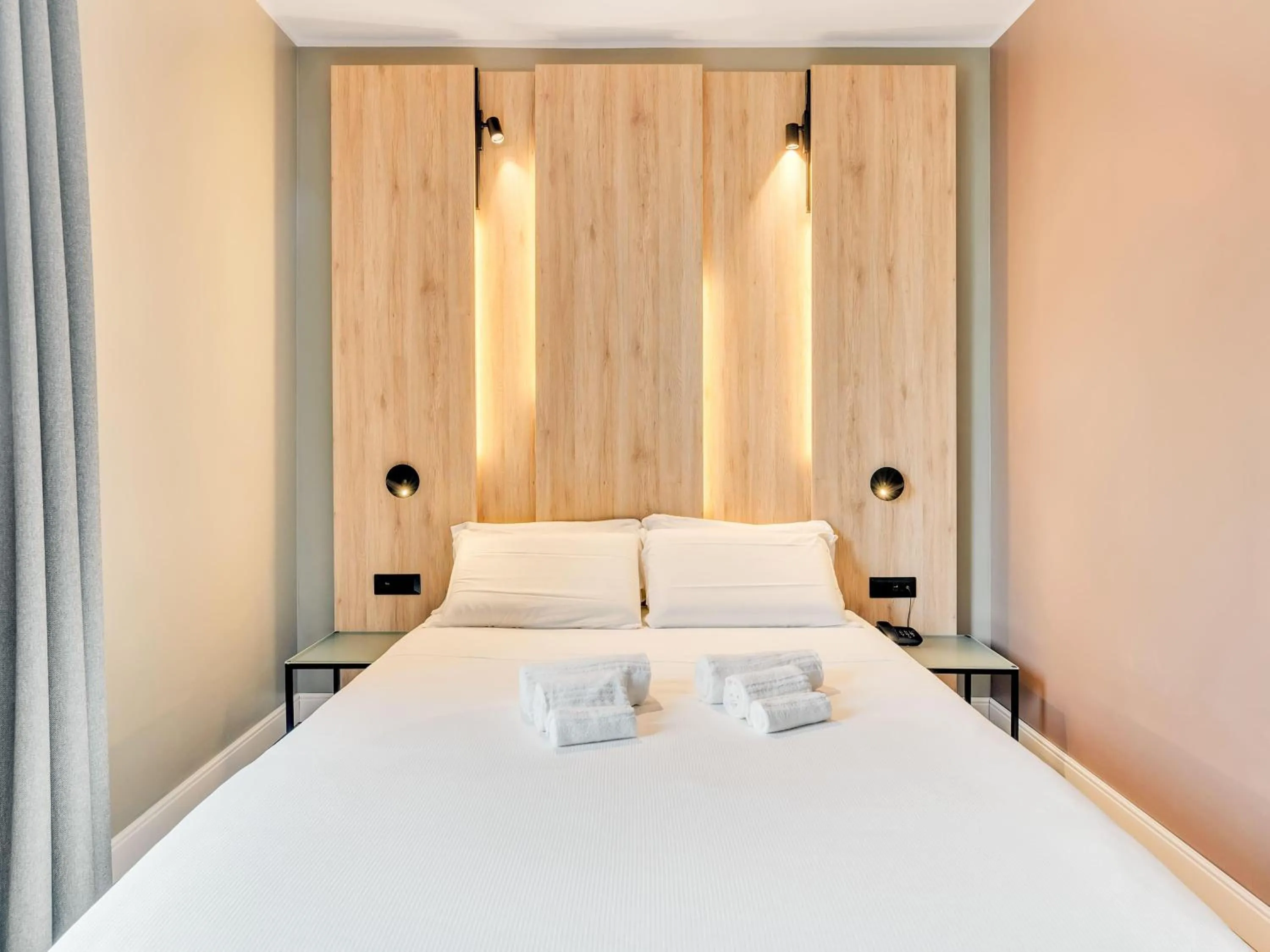 Photo of the whole room, Bed in B&B Hotel Milano Aosta