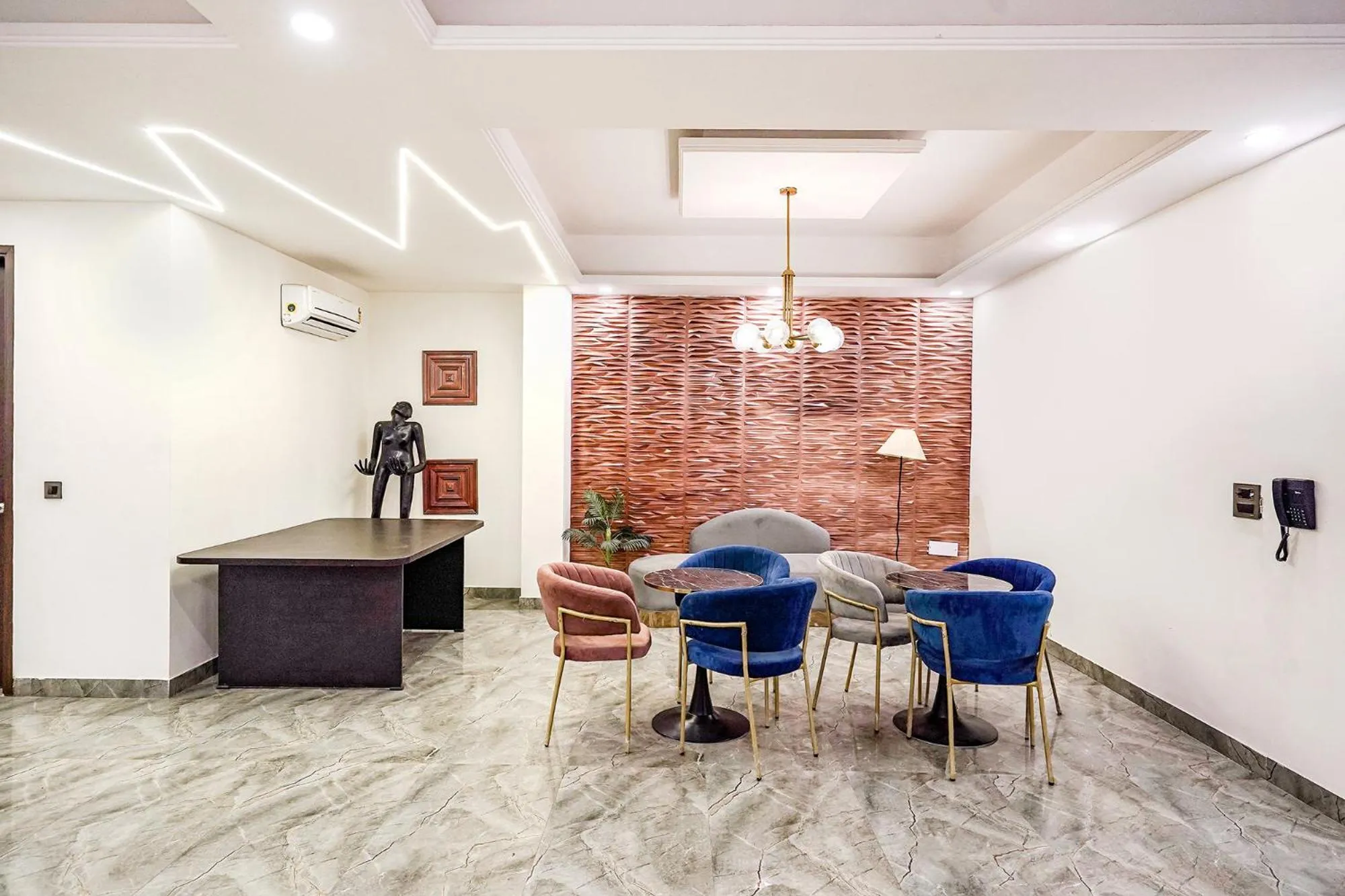 Seating area in Treebo Tryst Embassy Inn