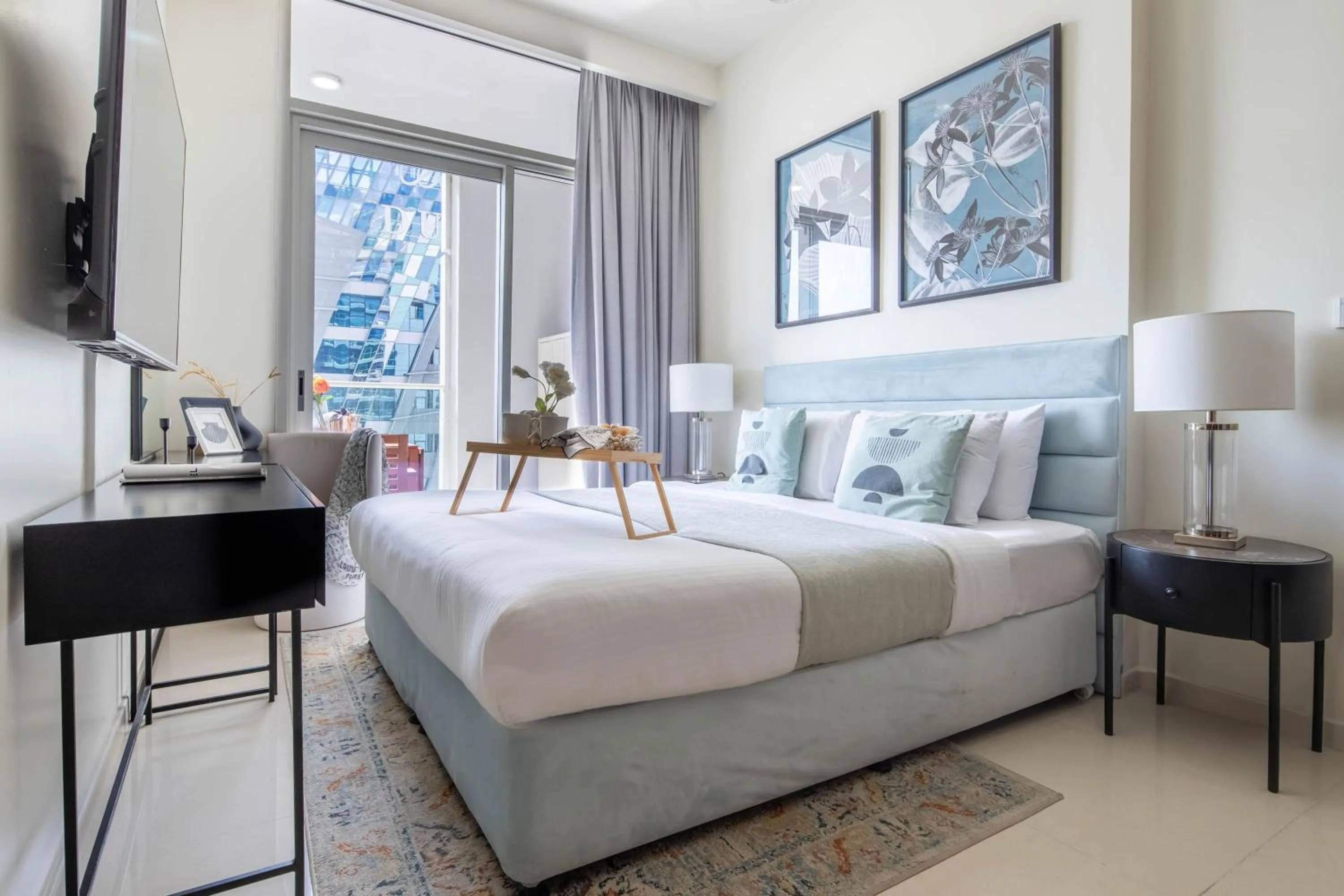 Bed in Frank Porter - Vera Residence