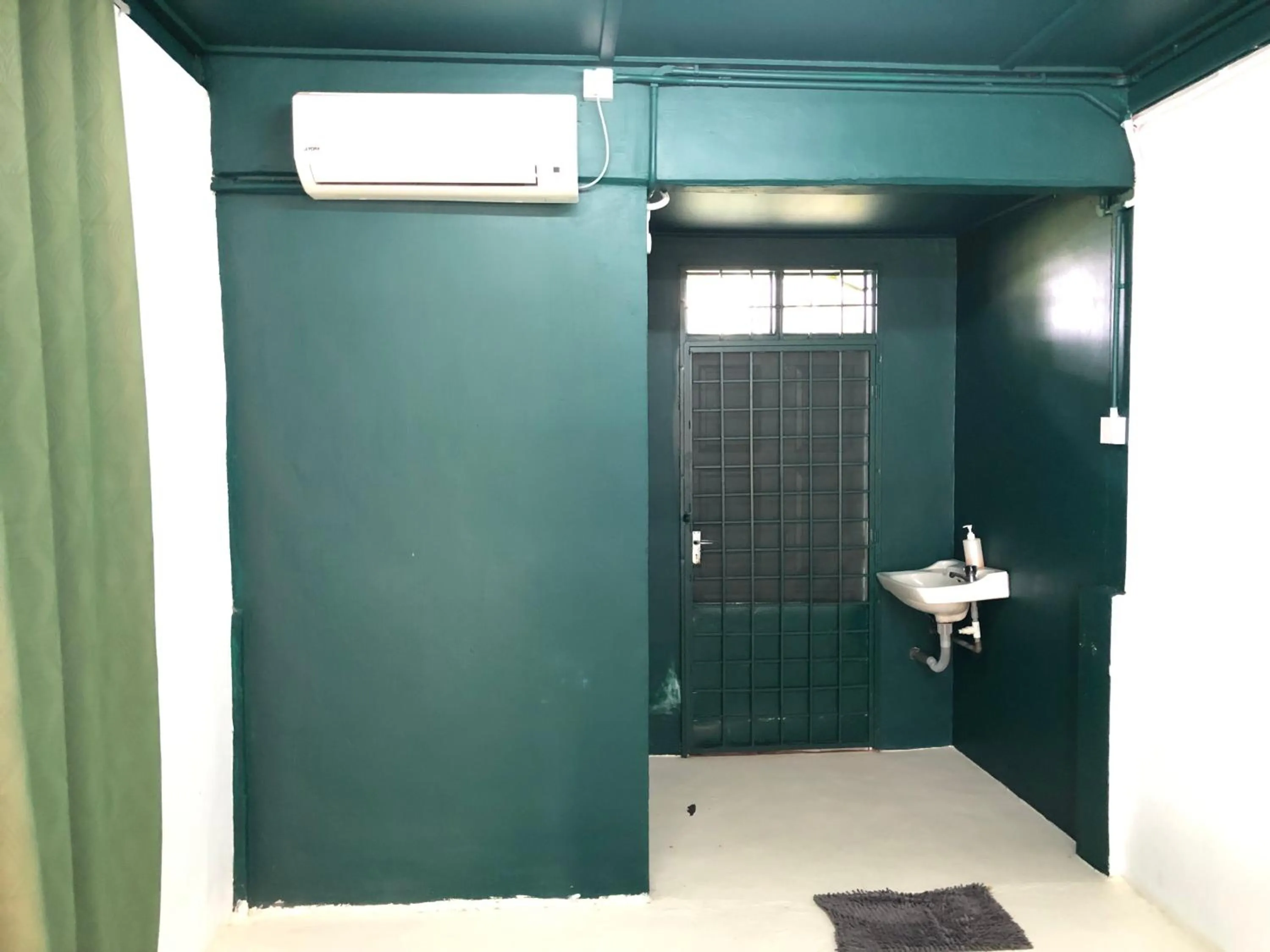 Toilet in Rumah Tepi Istana