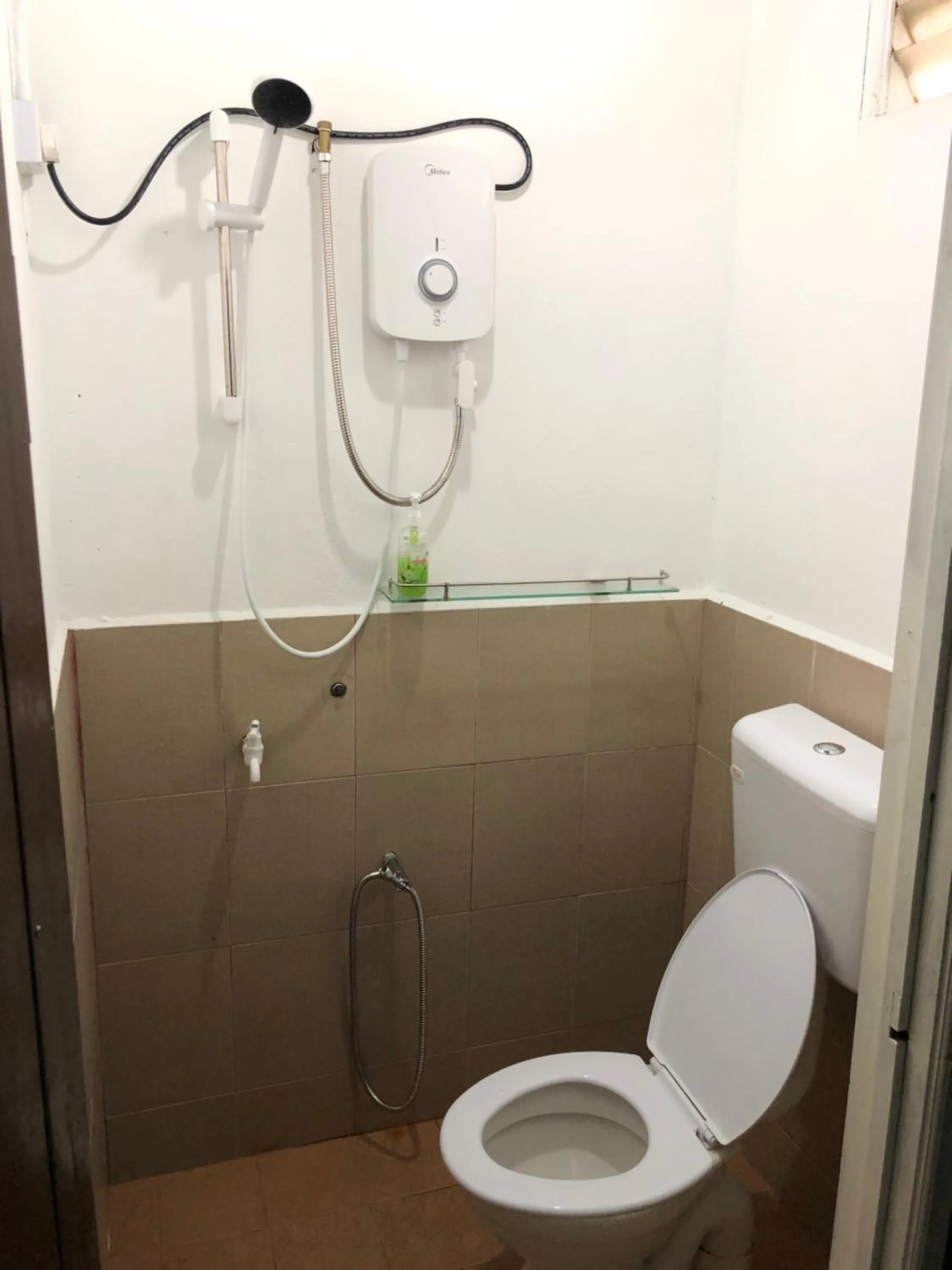 Shower in Rumah Tepi Istana