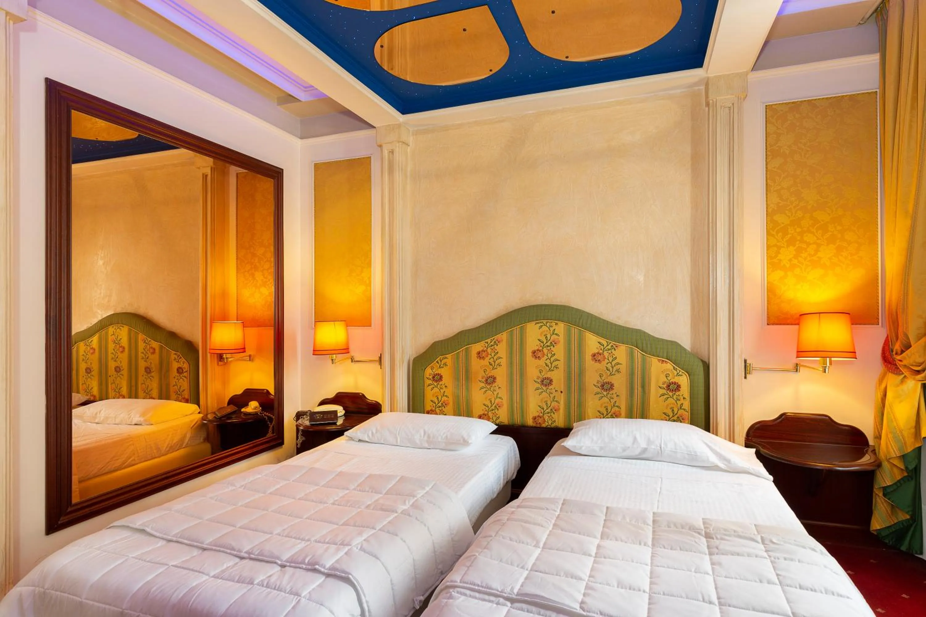 Bedroom, Bed in Dreamhotel