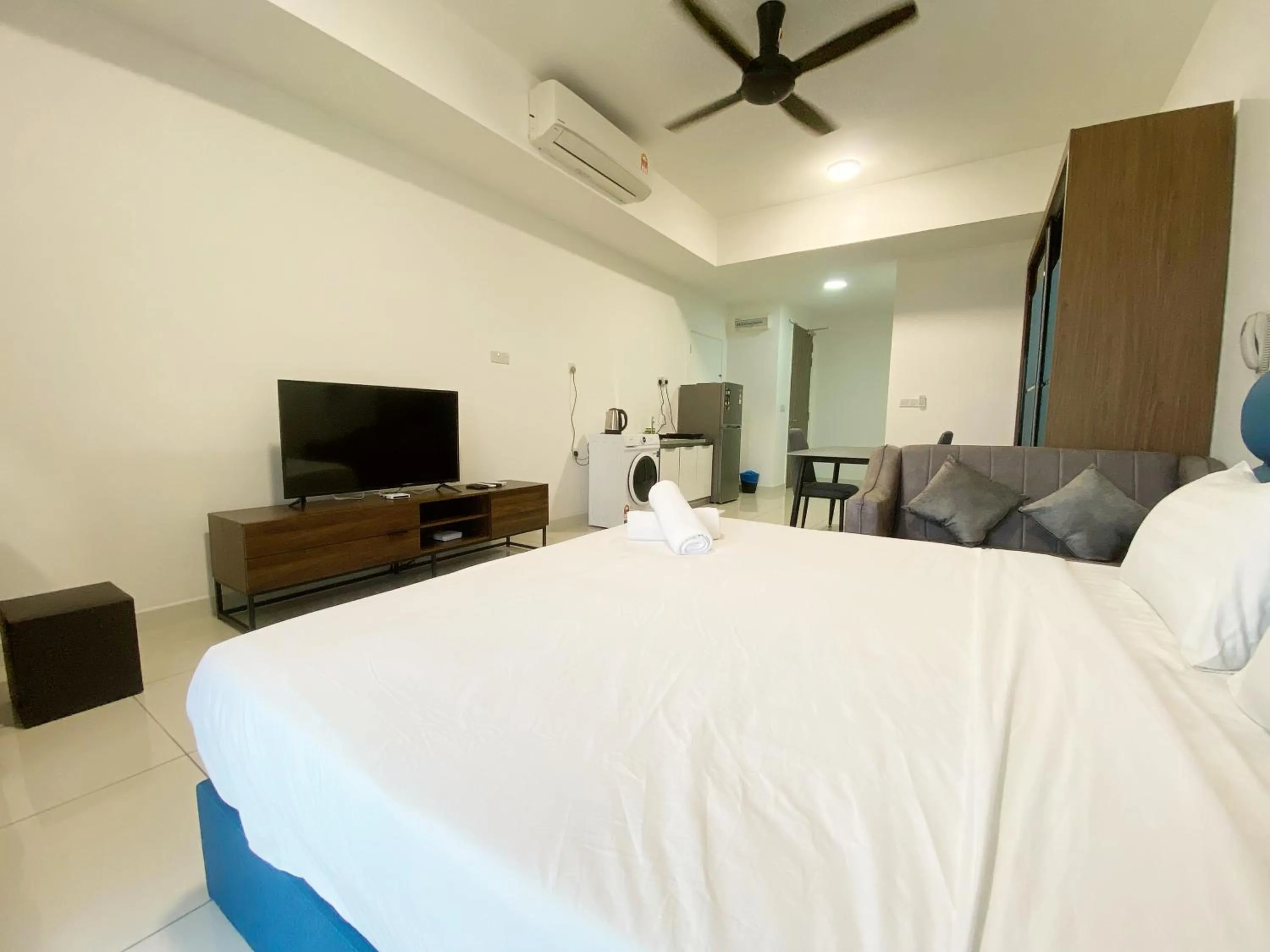 Bed in Infini Suites@ Continew Residence KL