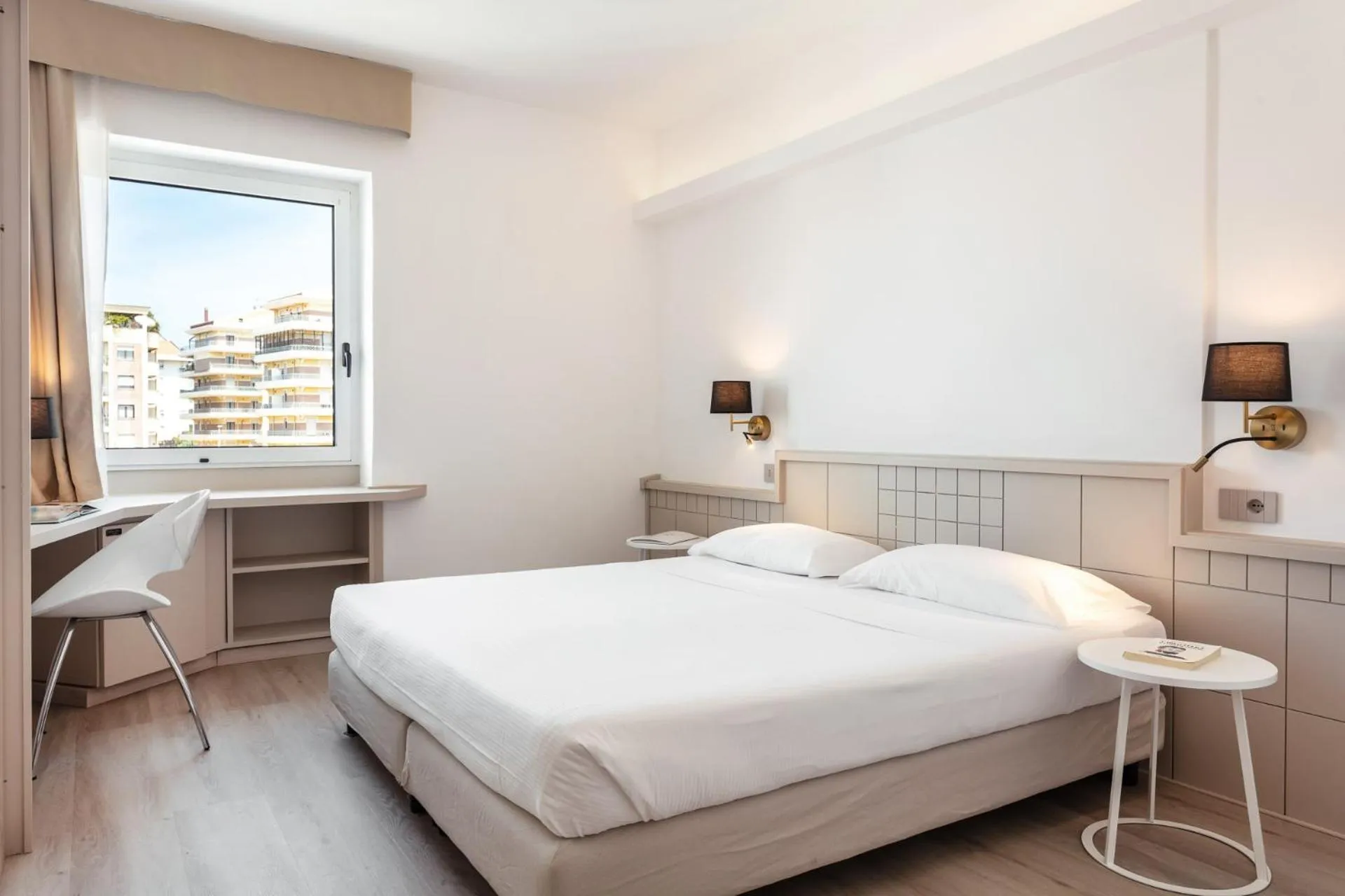 Bed in Hotel Carlo Felice Sassari