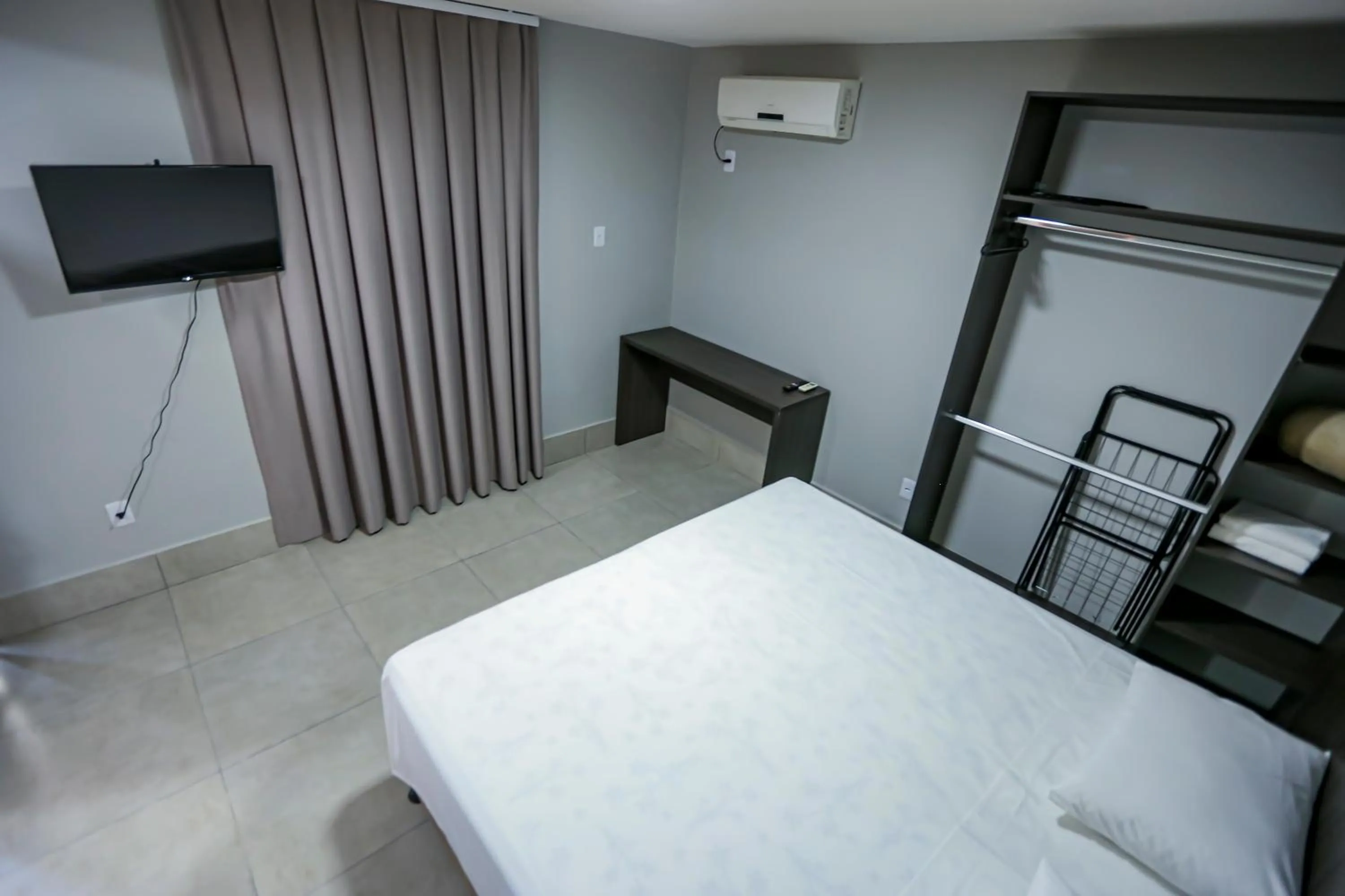 Photo of the whole room, Bed in Vila Nóbrega Residencial