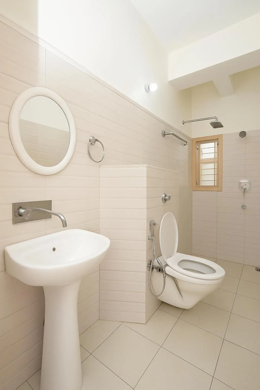 Urban Inn Rukminigaon