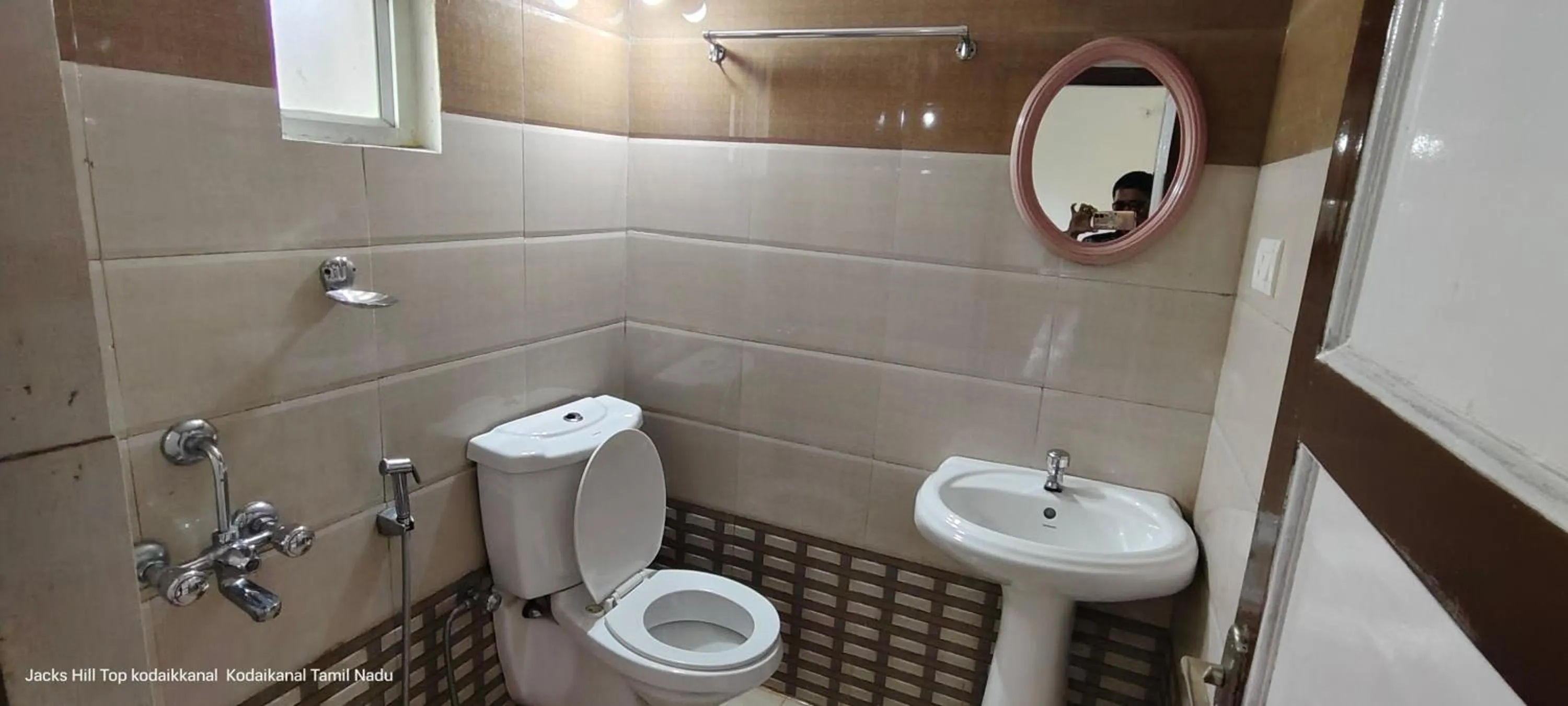 Shower in The Jacks Hilltop Resort Kodaikanal