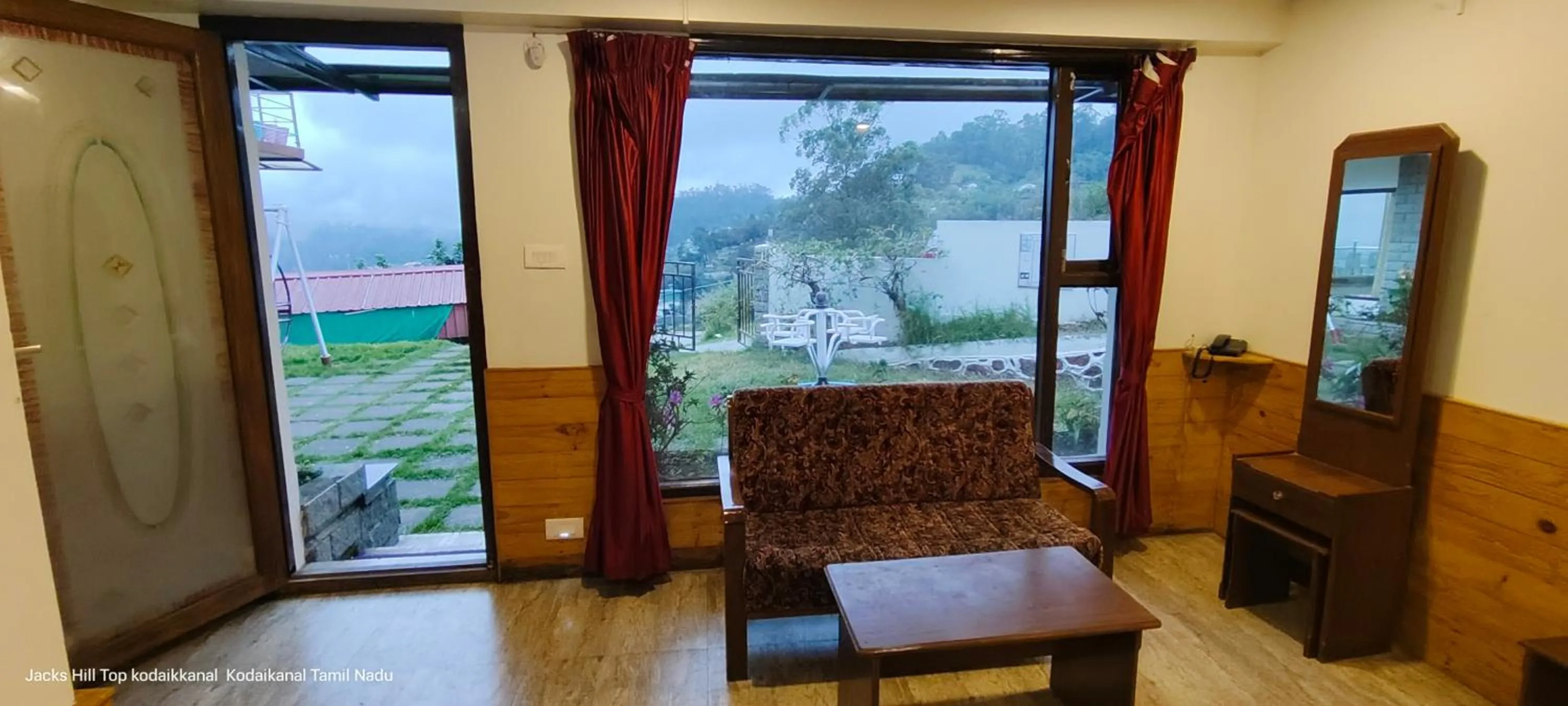 Balcony/Terrace in The Jacks Hilltop Resort Kodaikanal