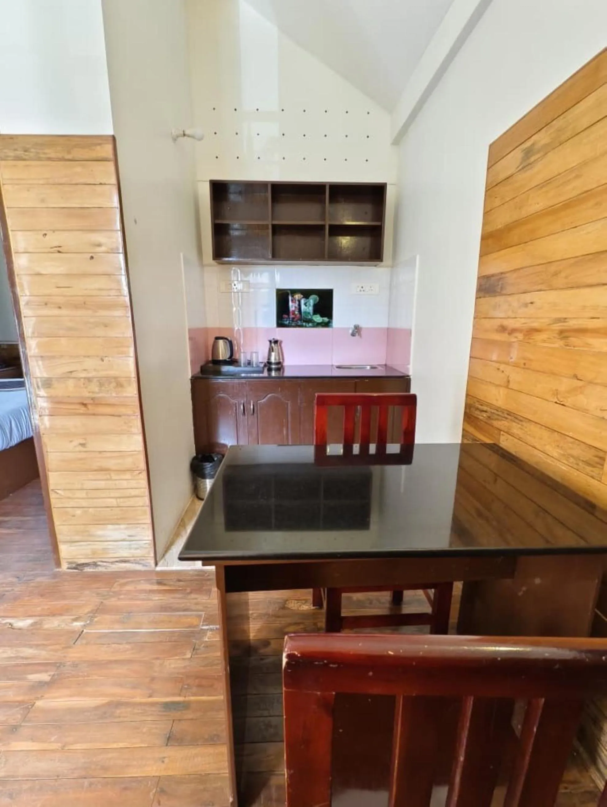 Dining area in The Jacks Hilltop Resort Kodaikanal