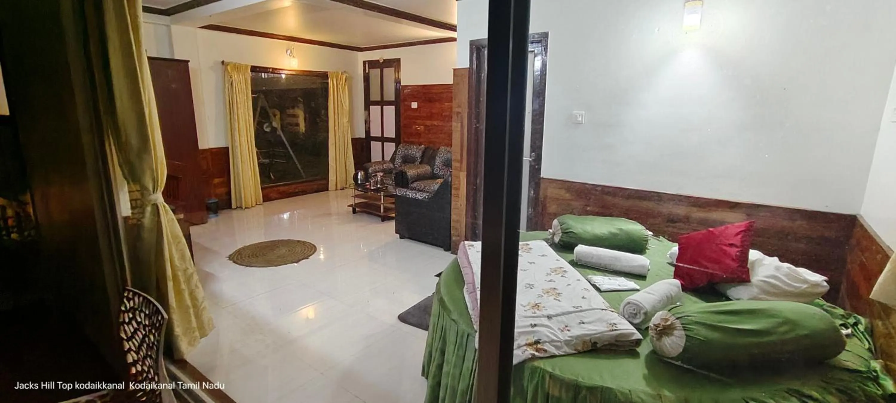 Bed in The Jacks Hilltop Resort Kodaikanal