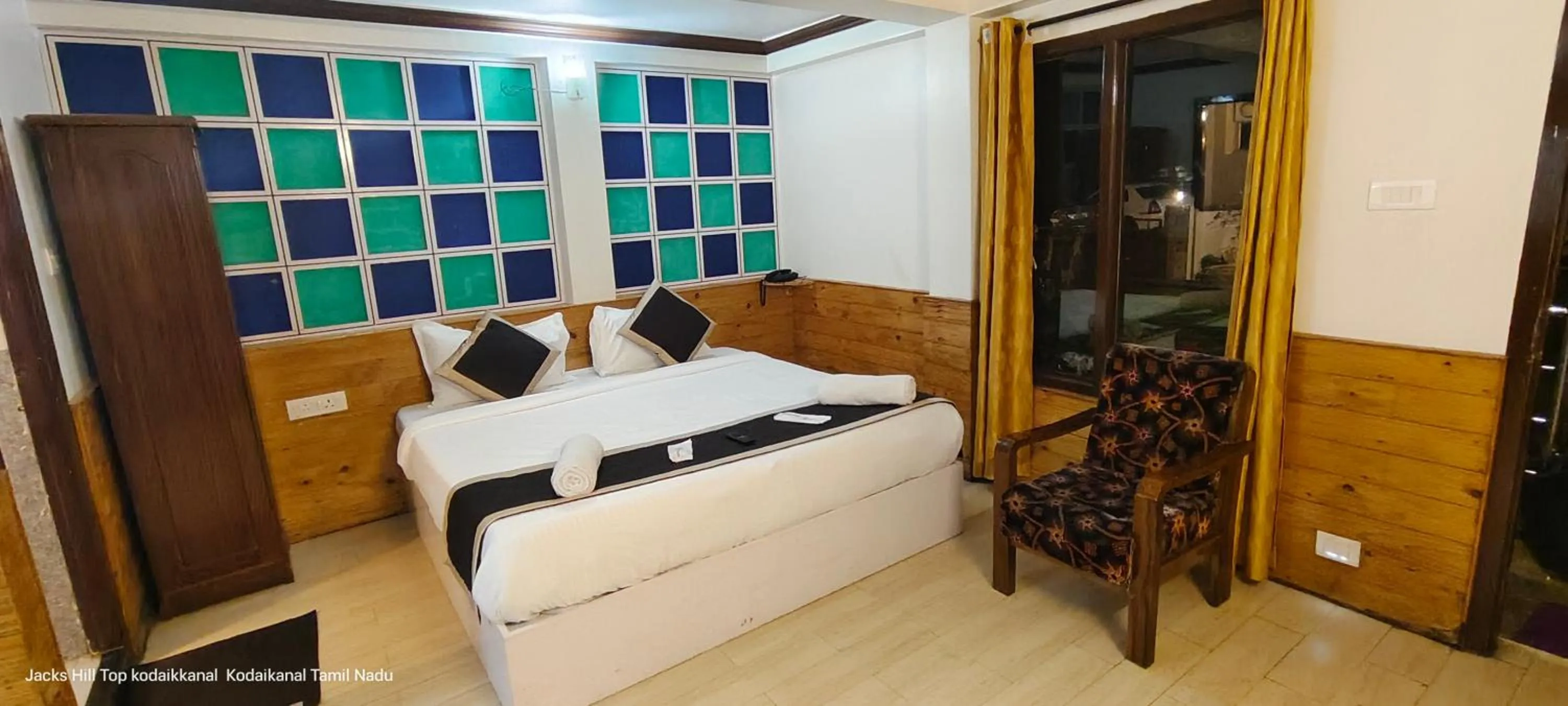 Bed in The Jacks Hilltop Resort Kodaikanal