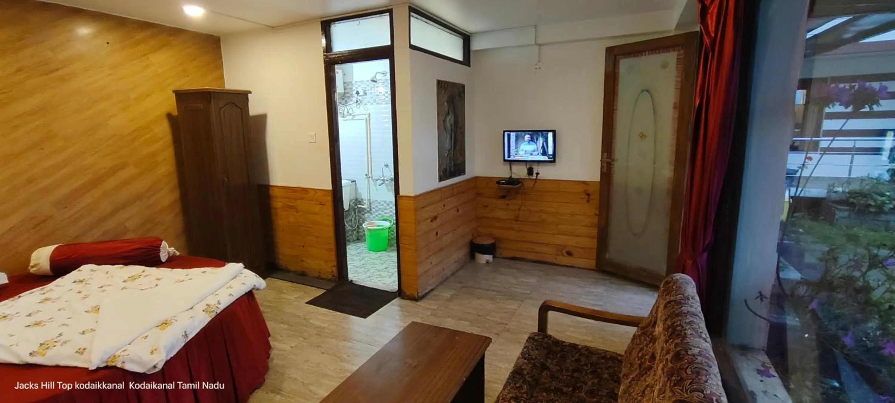 TV and multimedia, Bed in The Jacks Hilltop Resort Kodaikanal