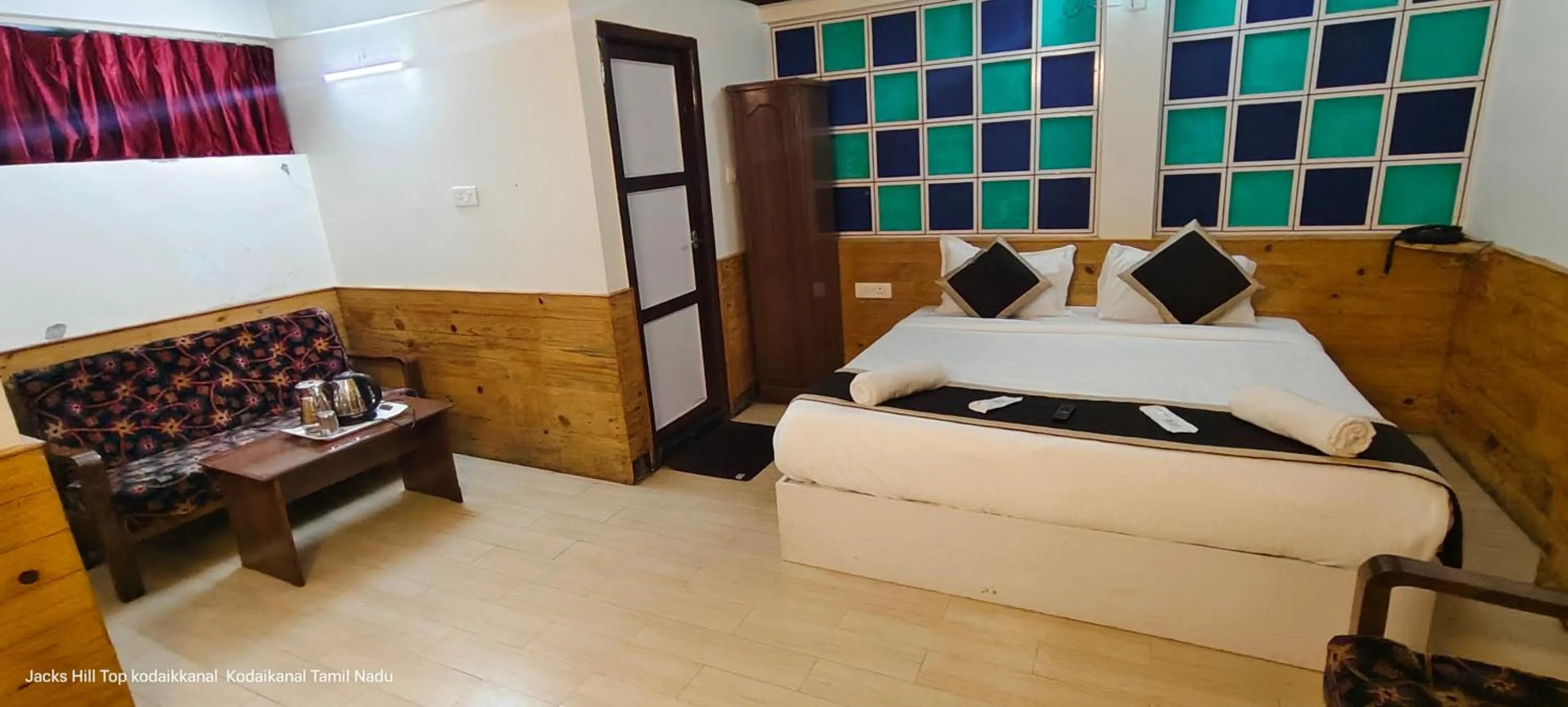 Bed in The Jacks Hilltop Resort Kodaikanal