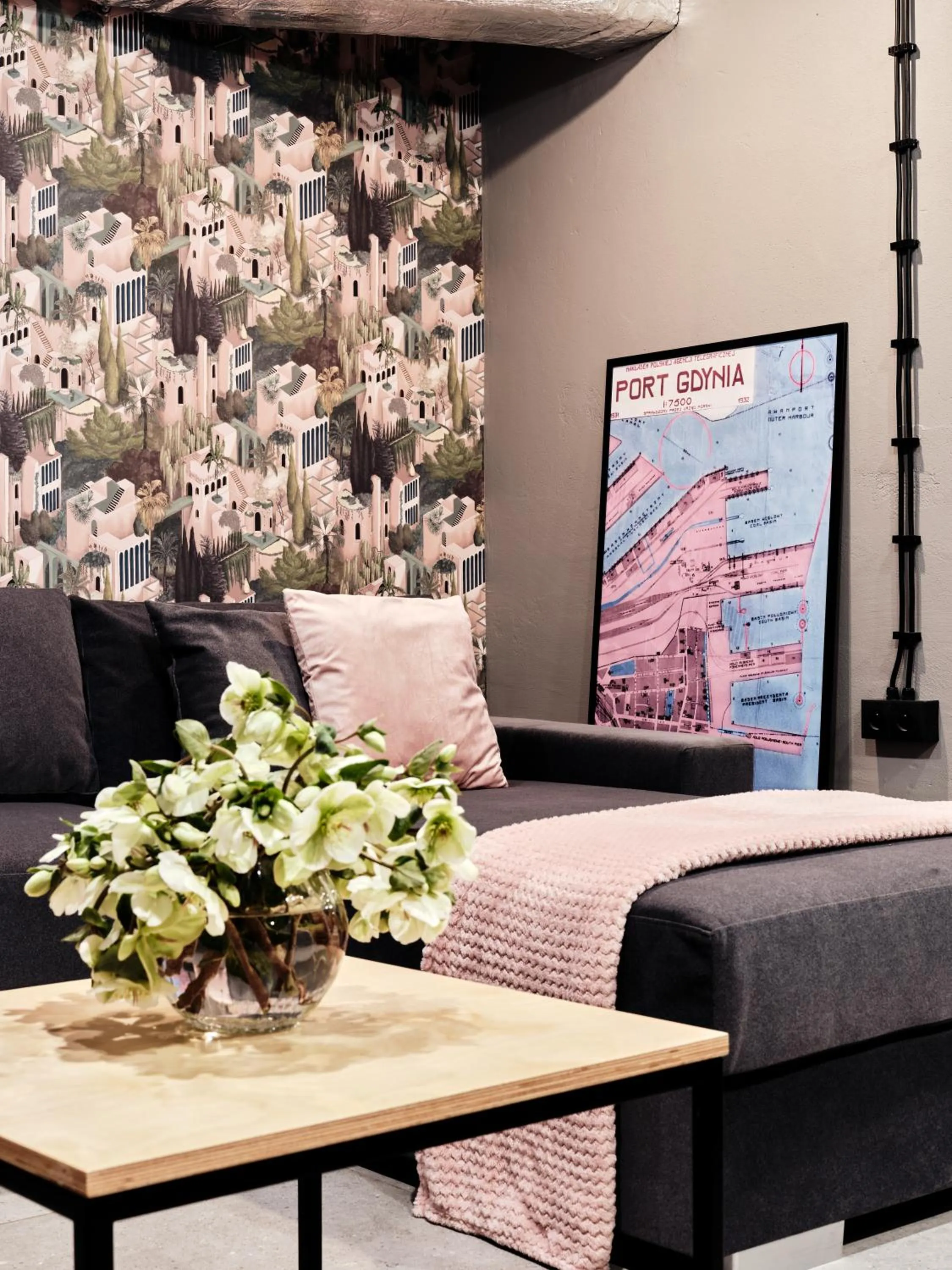 Communal lounge/ TV room in HOLA GDYNIA