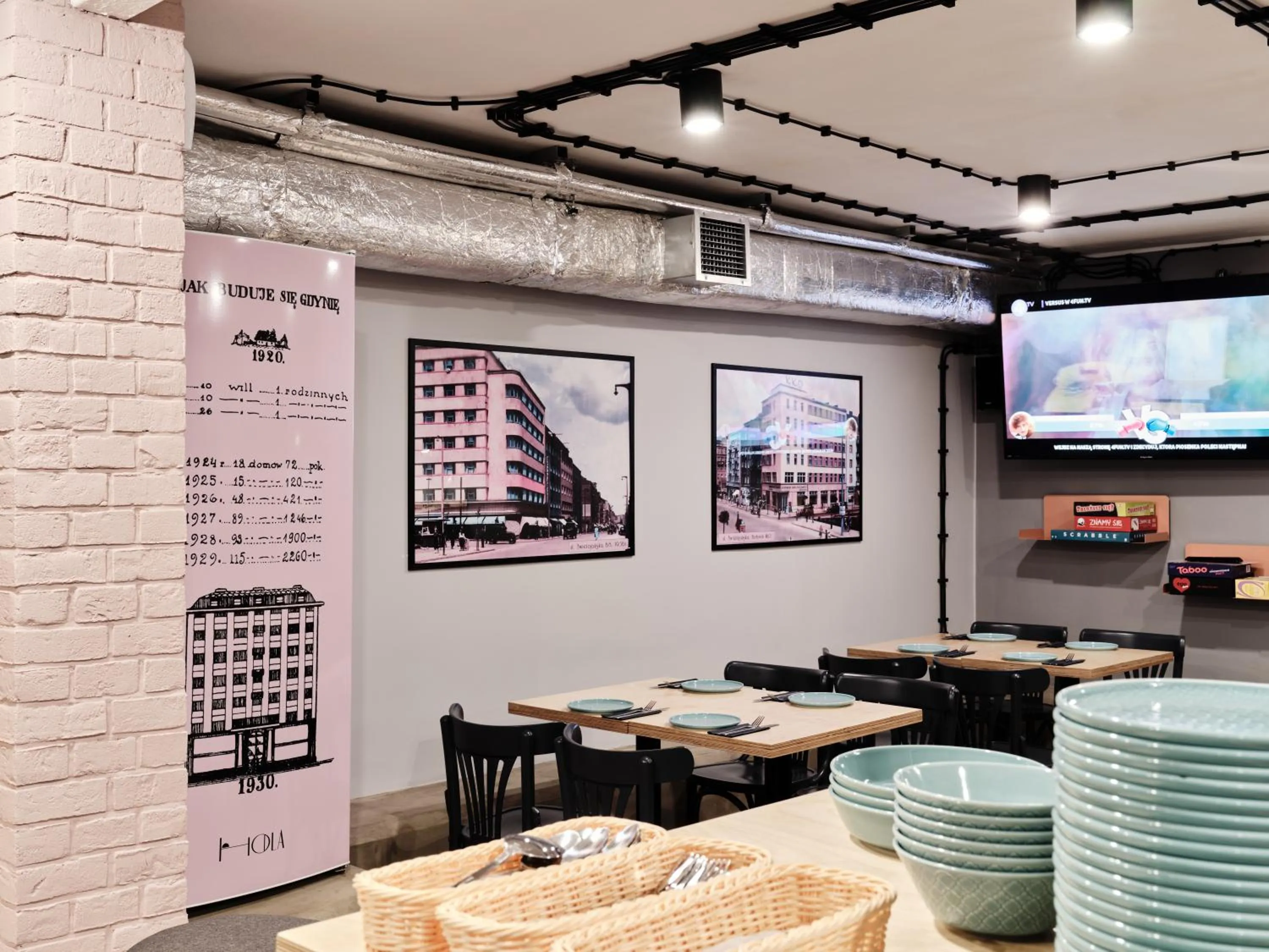 Communal lounge/ TV room in HOLA GDYNIA