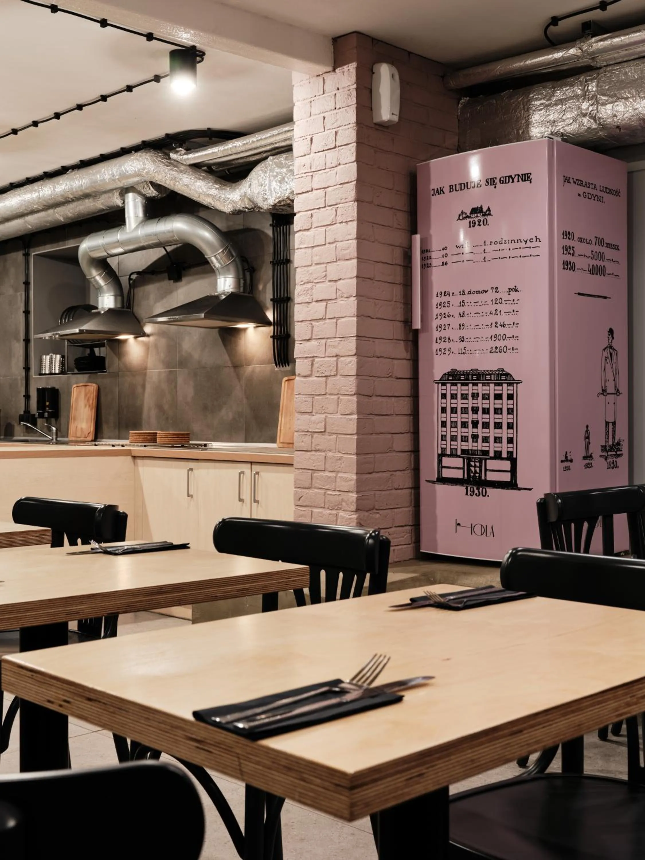 Communal lounge/ TV room in HOLA GDYNIA