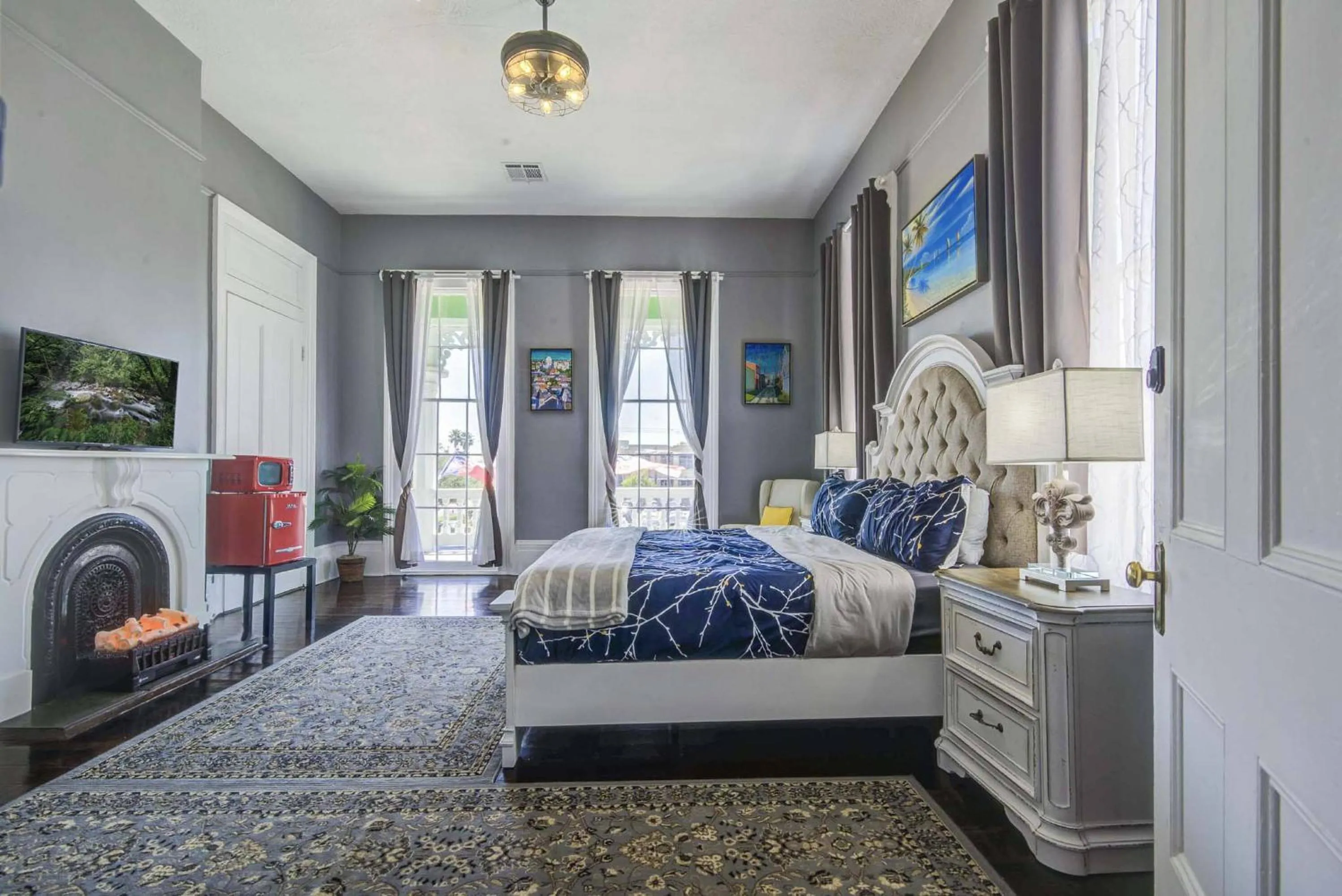 Bedroom, Bed in The George Manor