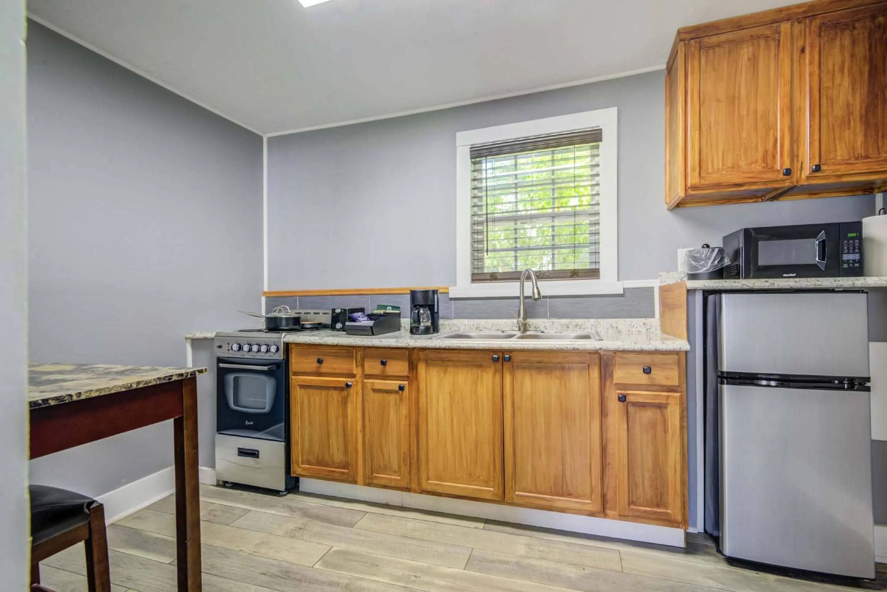 Kitchen or kitchenette in The George Manor