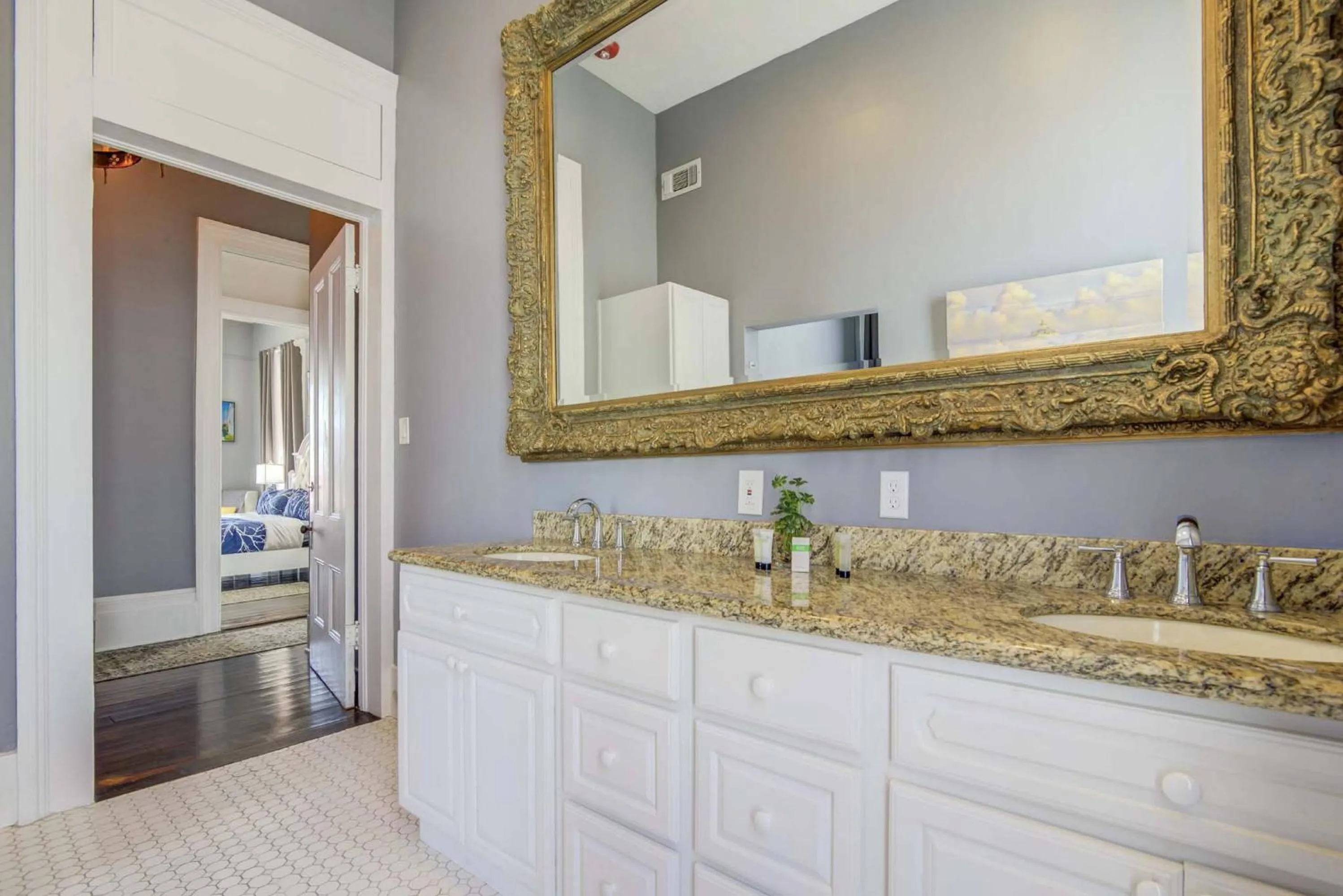 Bathroom in The George Manor