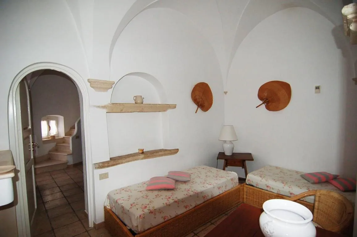 Photo of the whole room, Bed in Villaggio In Case Sparse Nel Centro Storico