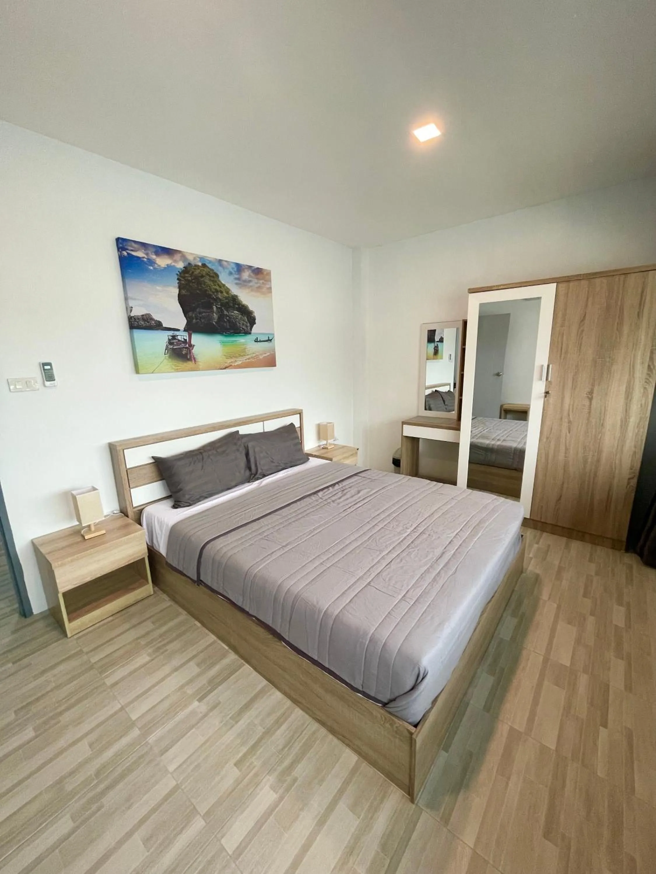 Bed in Garden Beach Sea View Patong