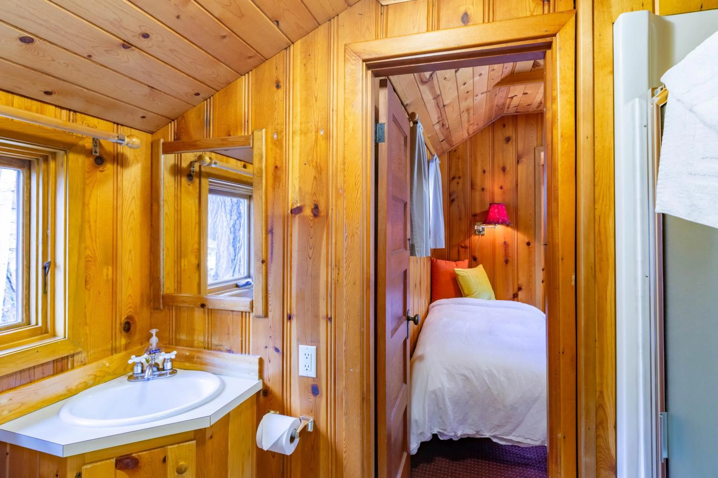 Bed in Lake Creek Lodge