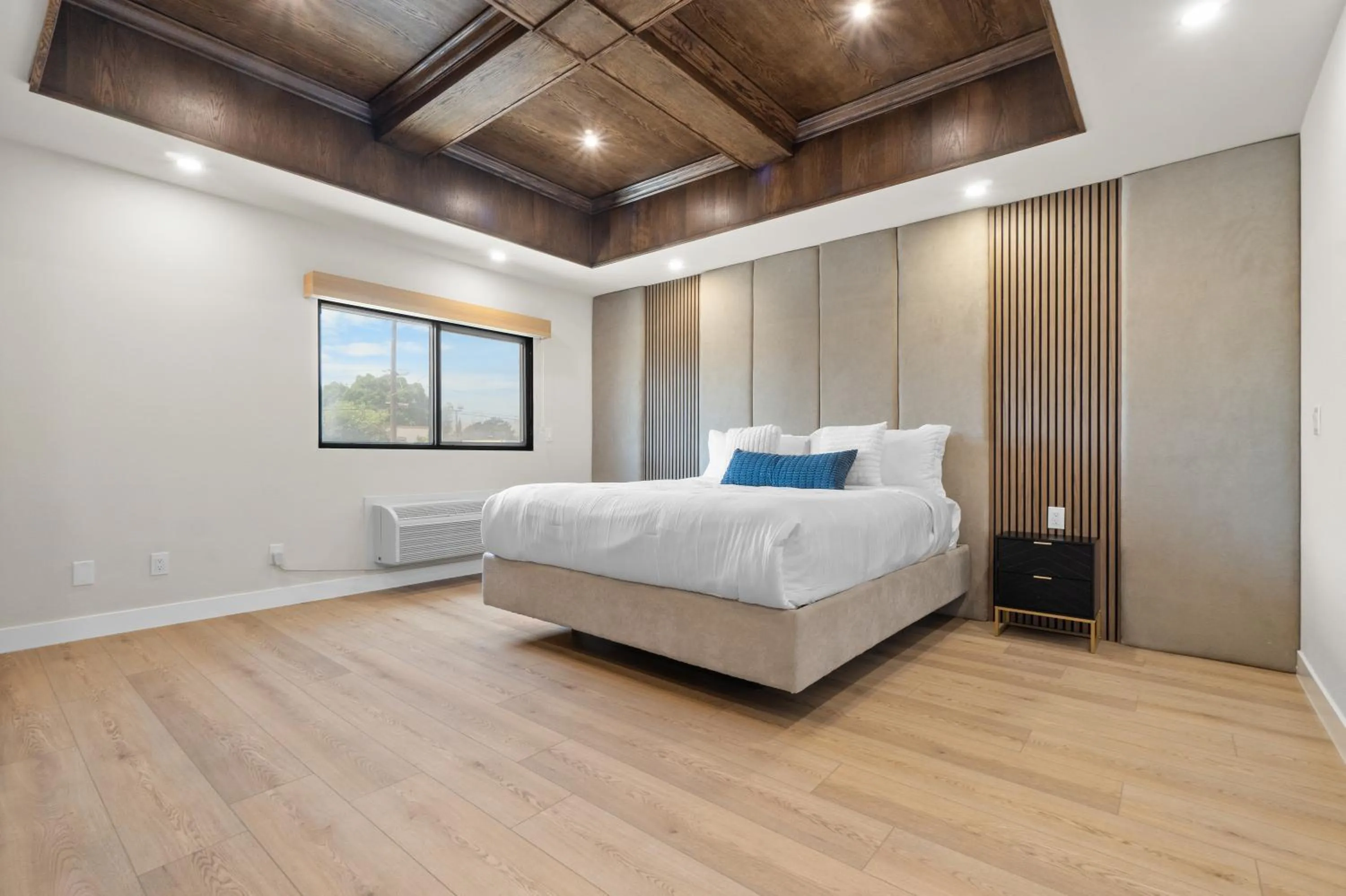 Bedroom, Bed in Aspire Inn Studios & Spas