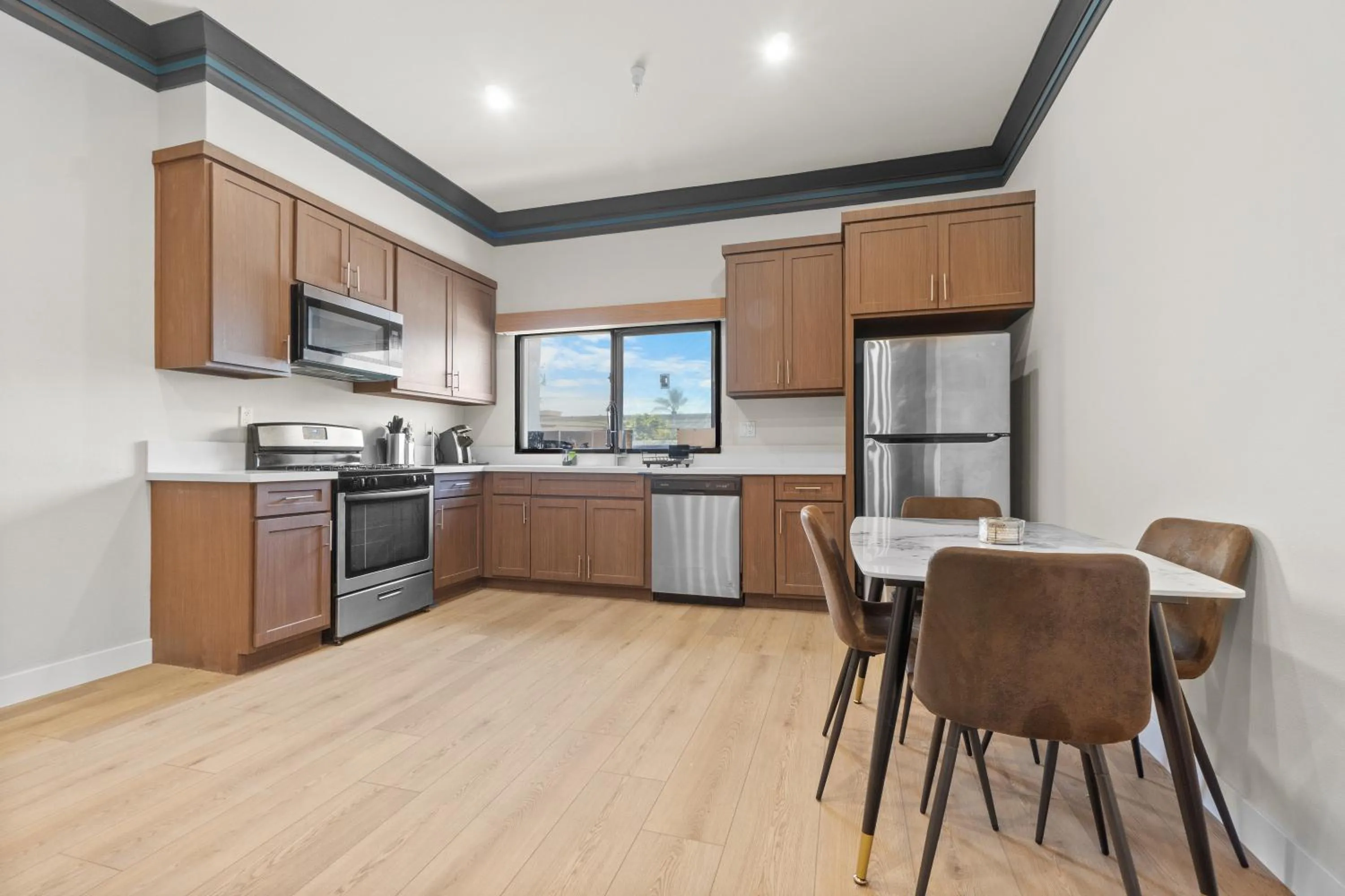 Kitchen or kitchenette in Aspire Inn Studios & Spas