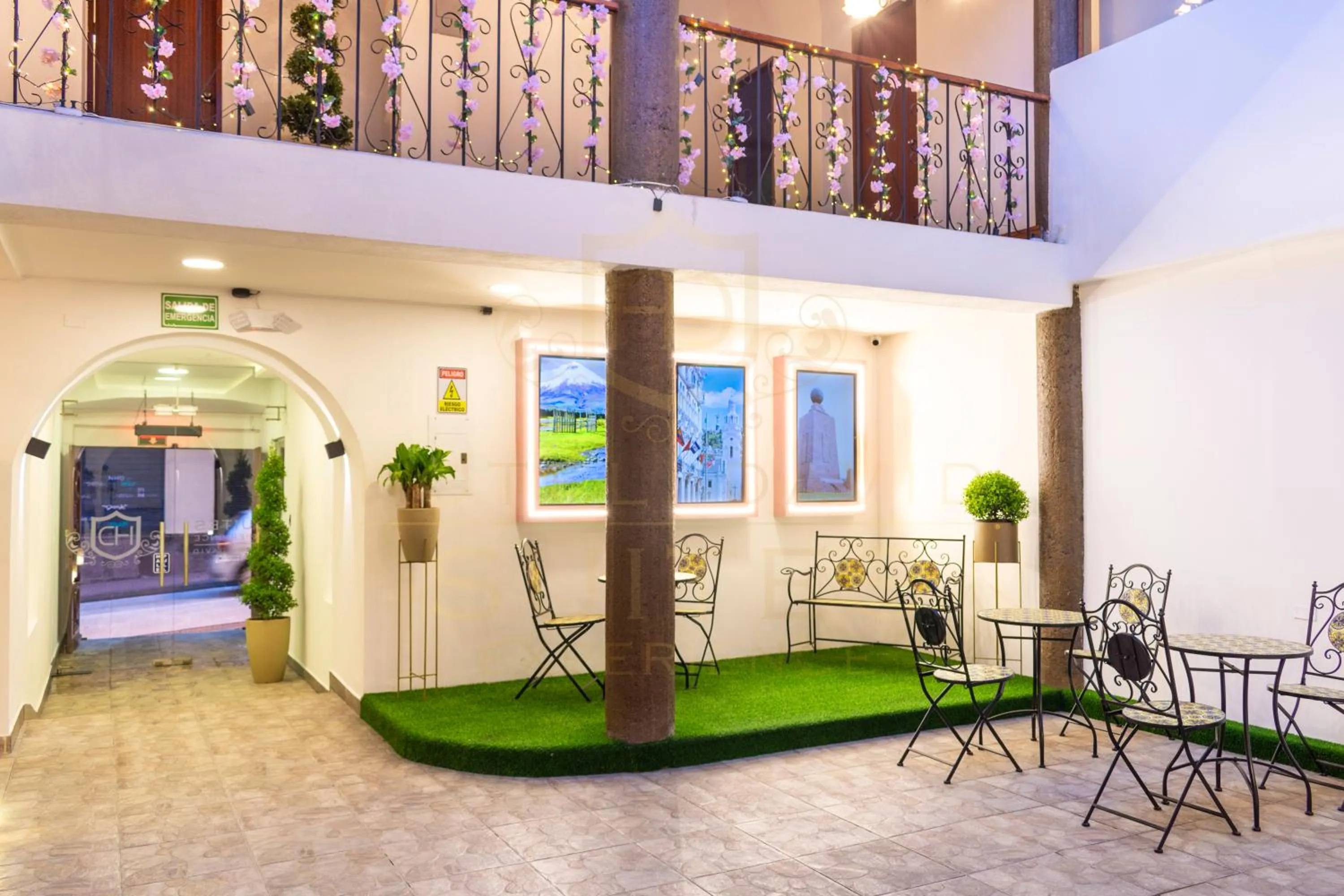 Living room in Suites Experience by Hotel David