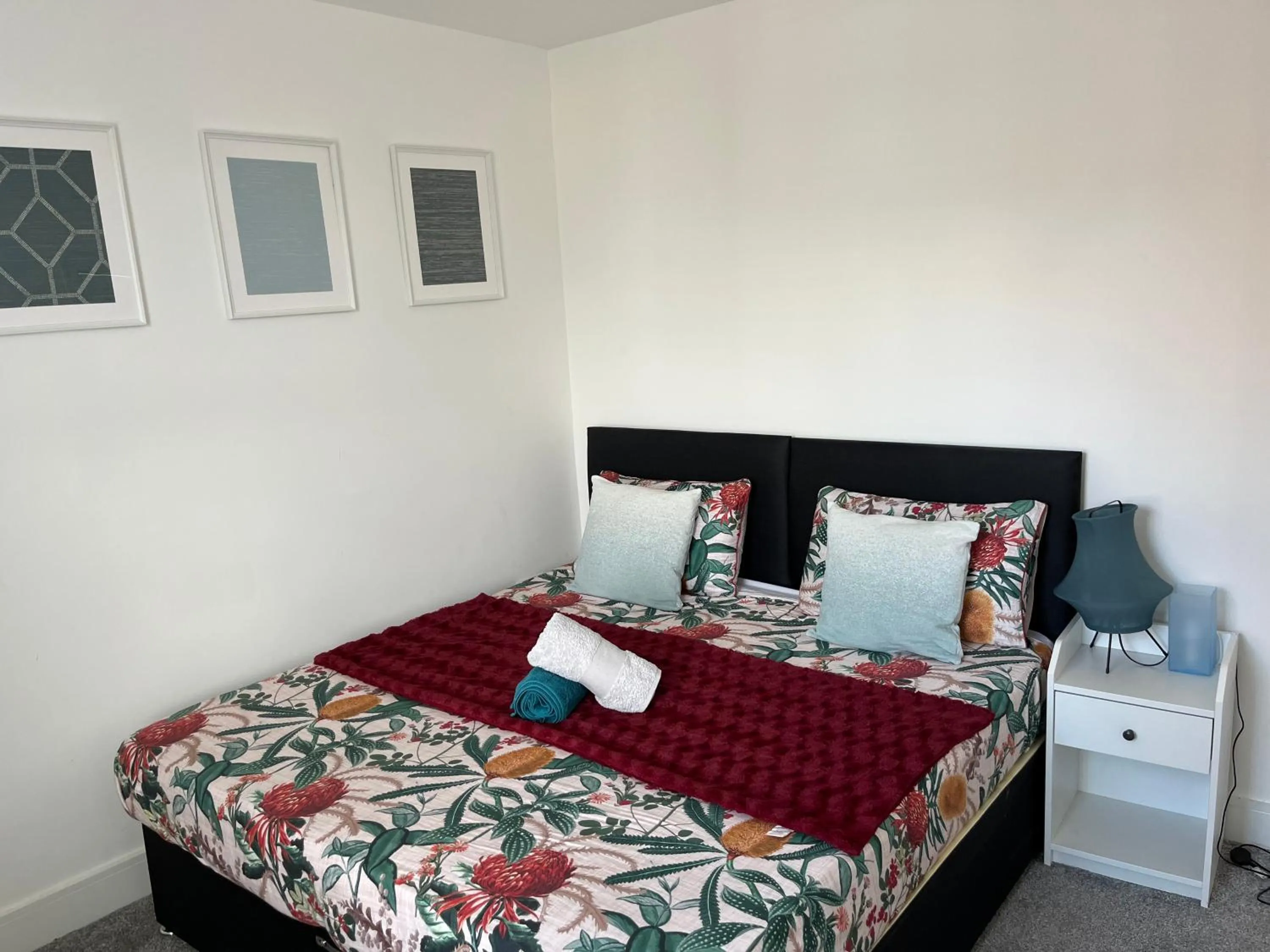 Bed in Castle view Rochester