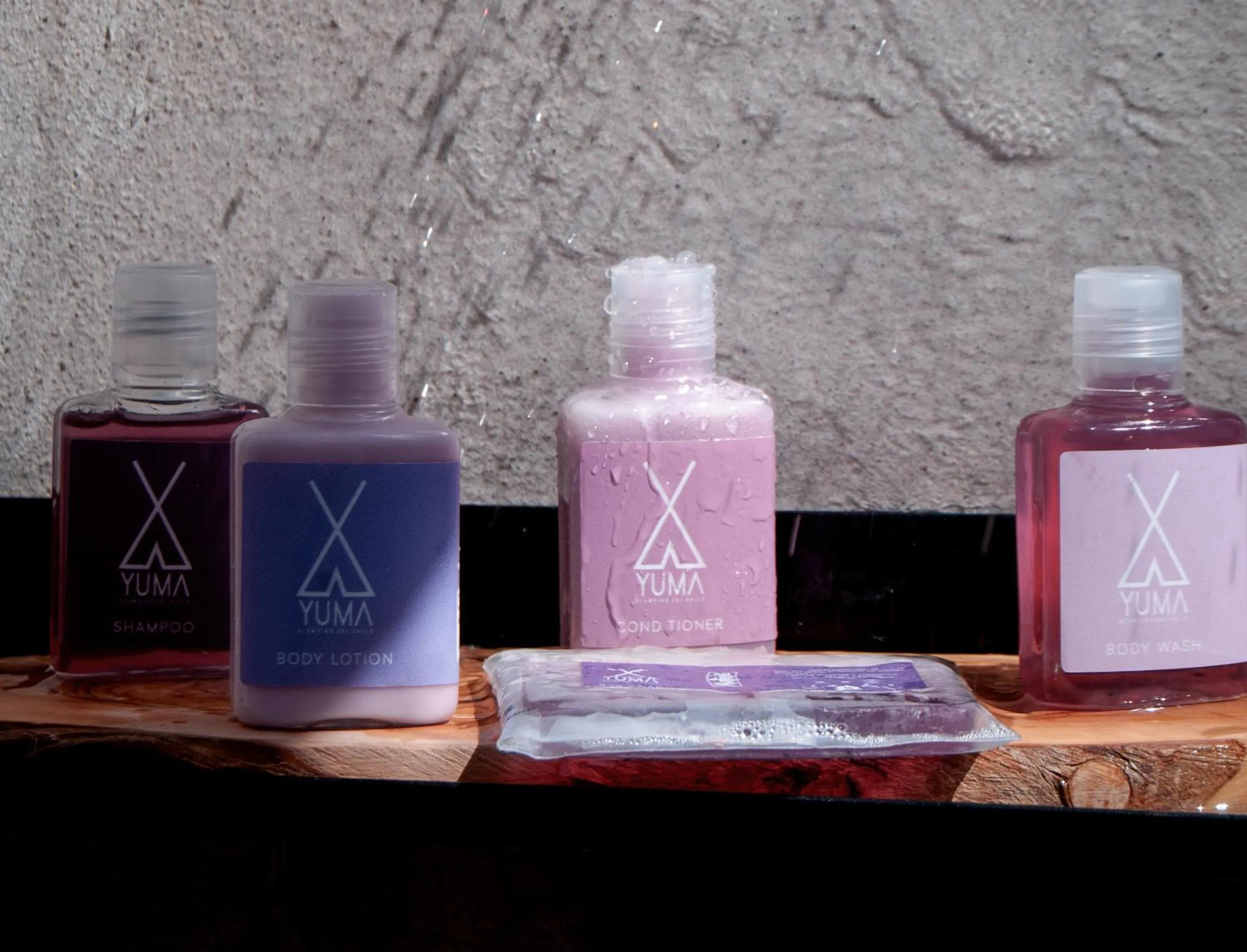 Glamping Valle de Guadalupe with Private Bathrooms by YUMA Resort