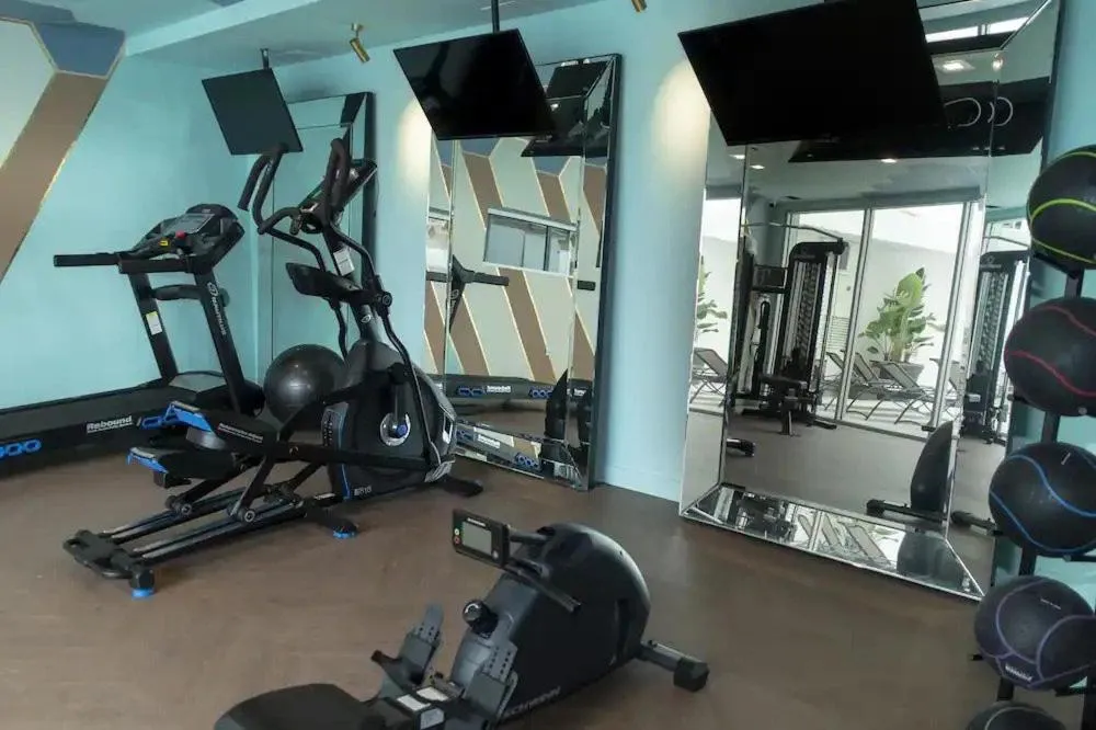 Fitness centre/facilities in Canario Lagoon Hotel