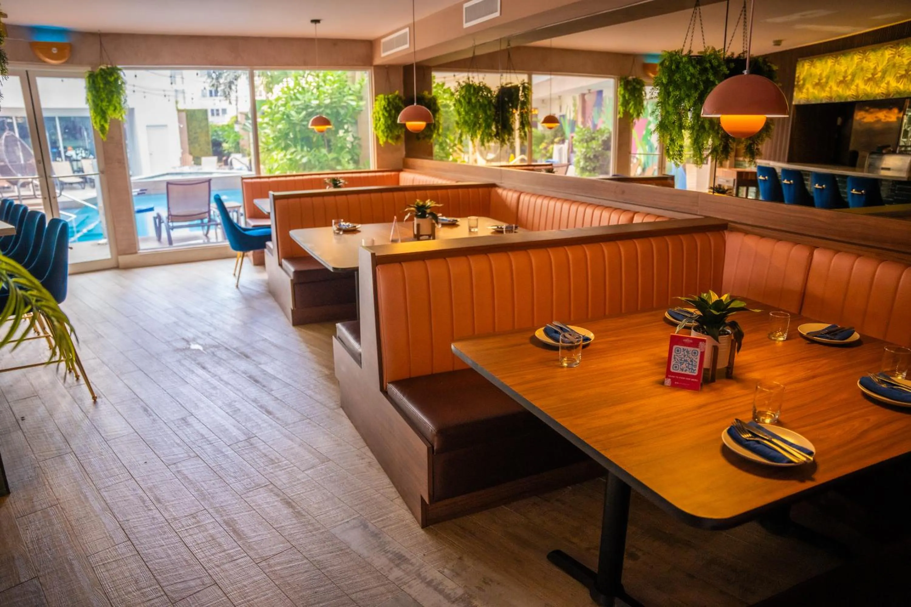 Restaurant/places to eat in Abitta Condado