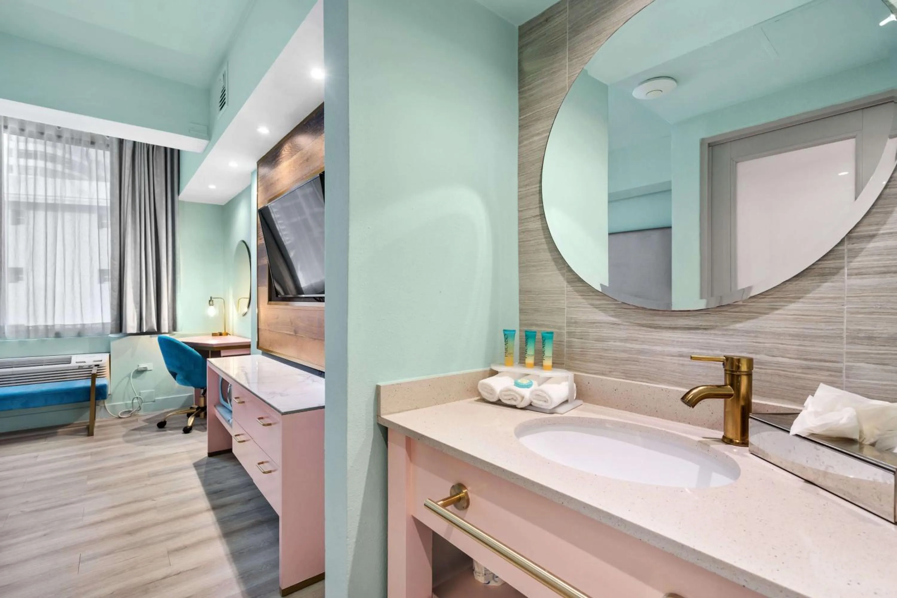 Bathroom, Bed in Abitta Condado