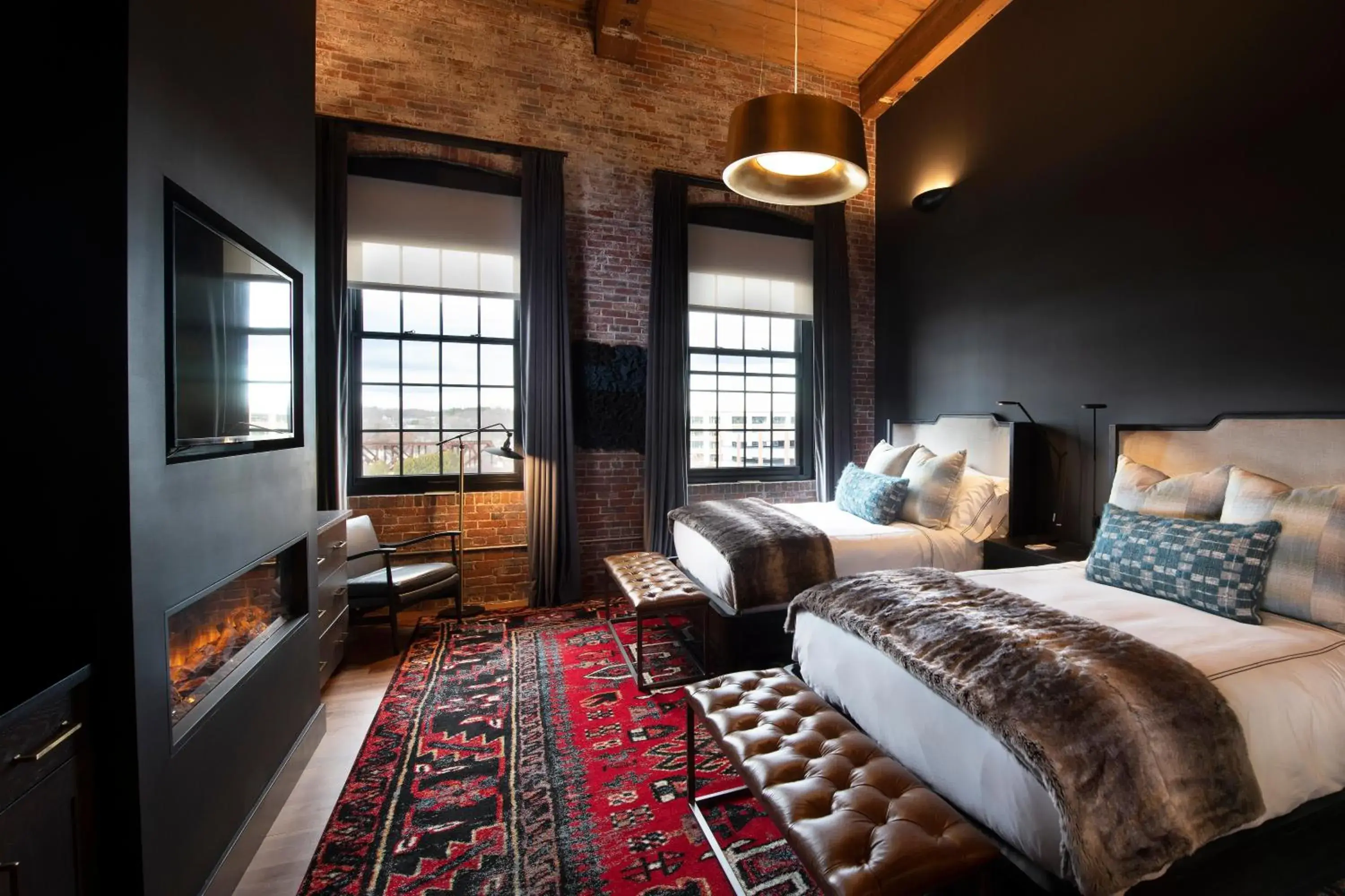 Deluxe Queen Room in The Lincoln Hotel Deluxe Queen Room in The Lincoln Hotel