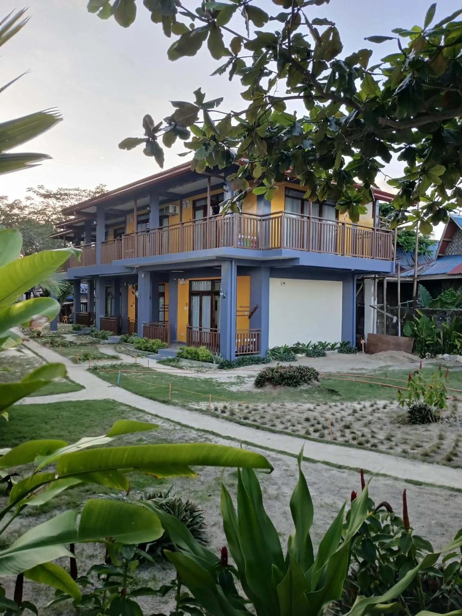 Property building in Takbo Beach Resort