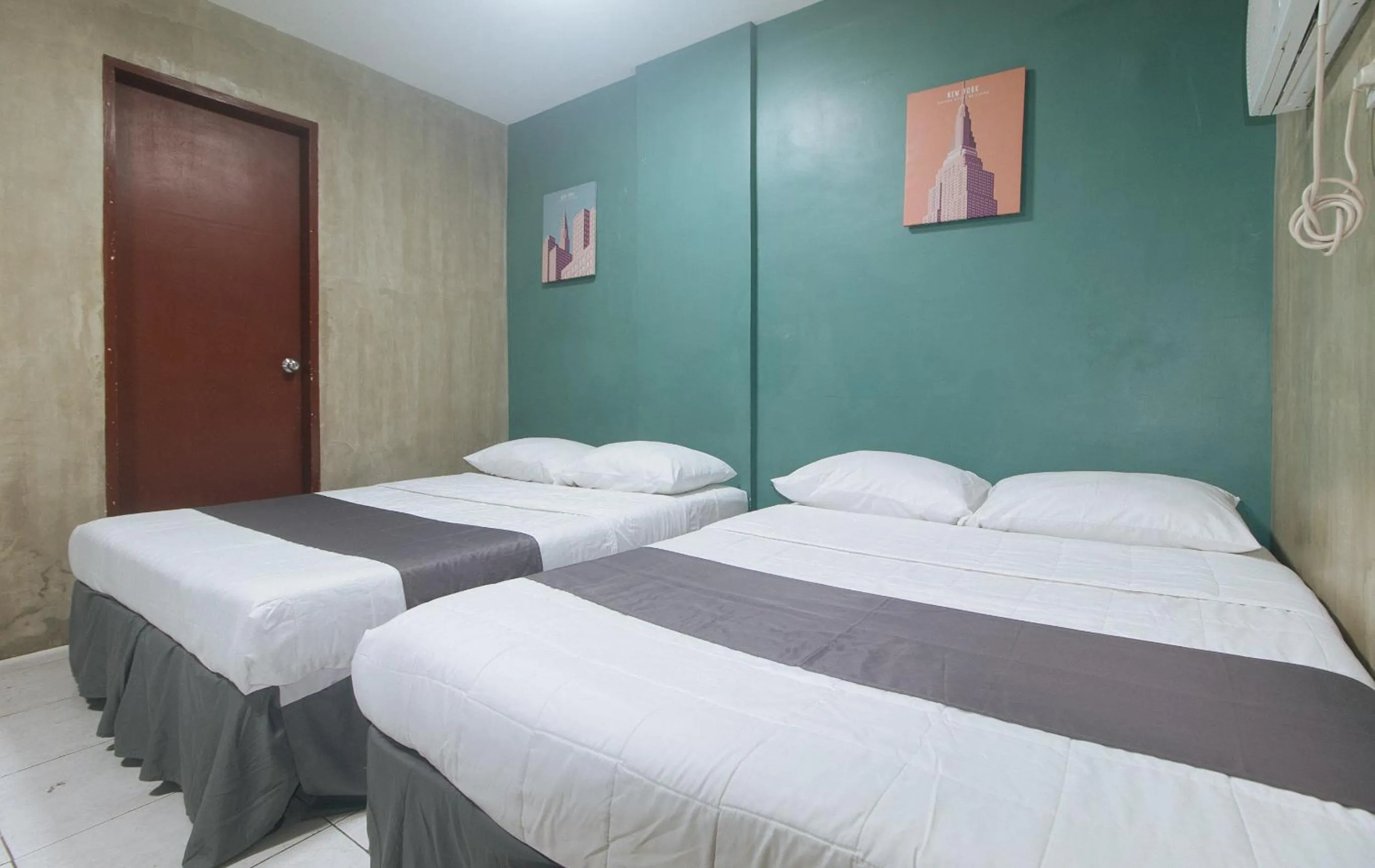 Photo of the whole room, Bed in Rcee Place by RedDoorz