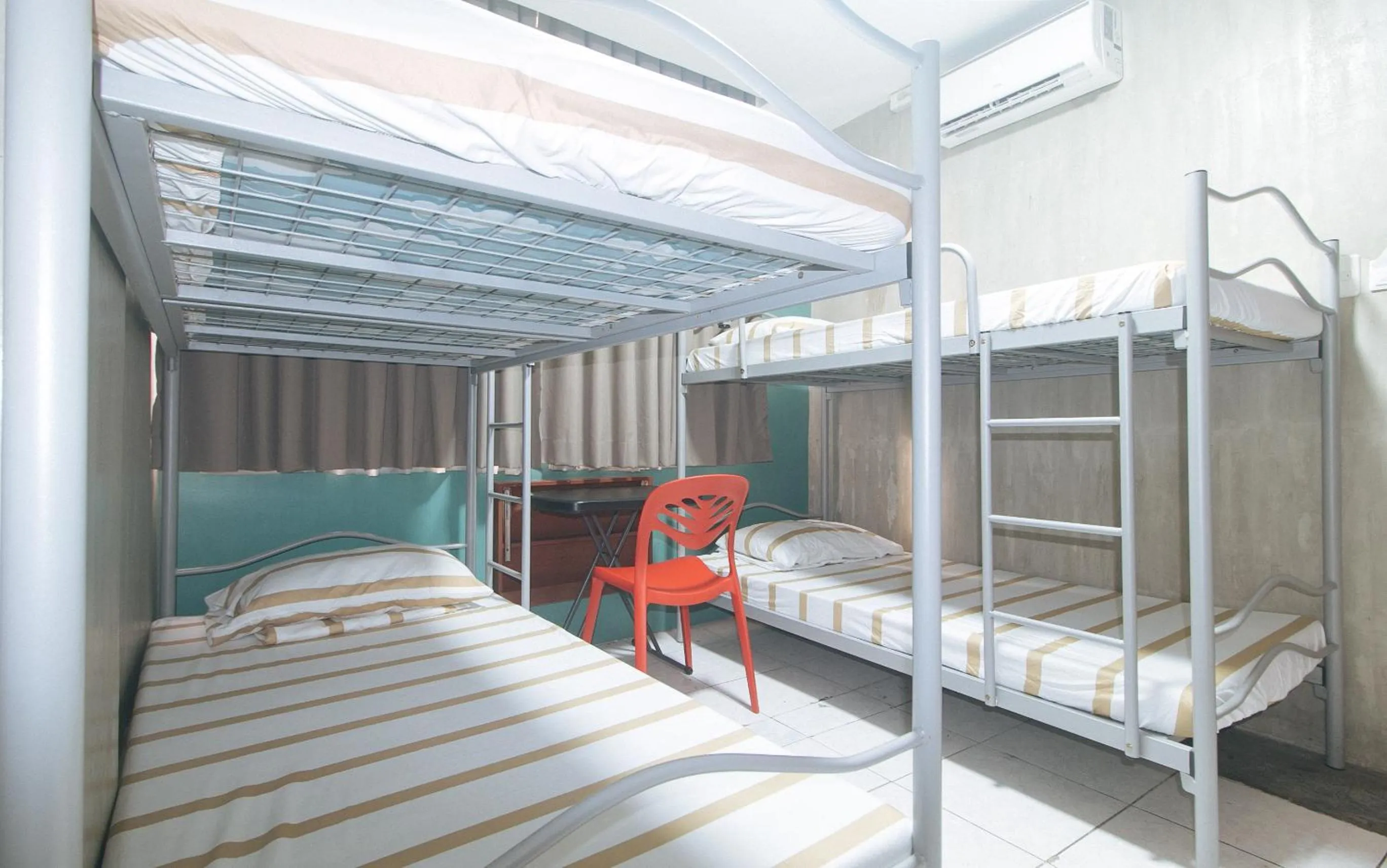 Photo of the whole room, Bed in Rcee Place by RedDoorz