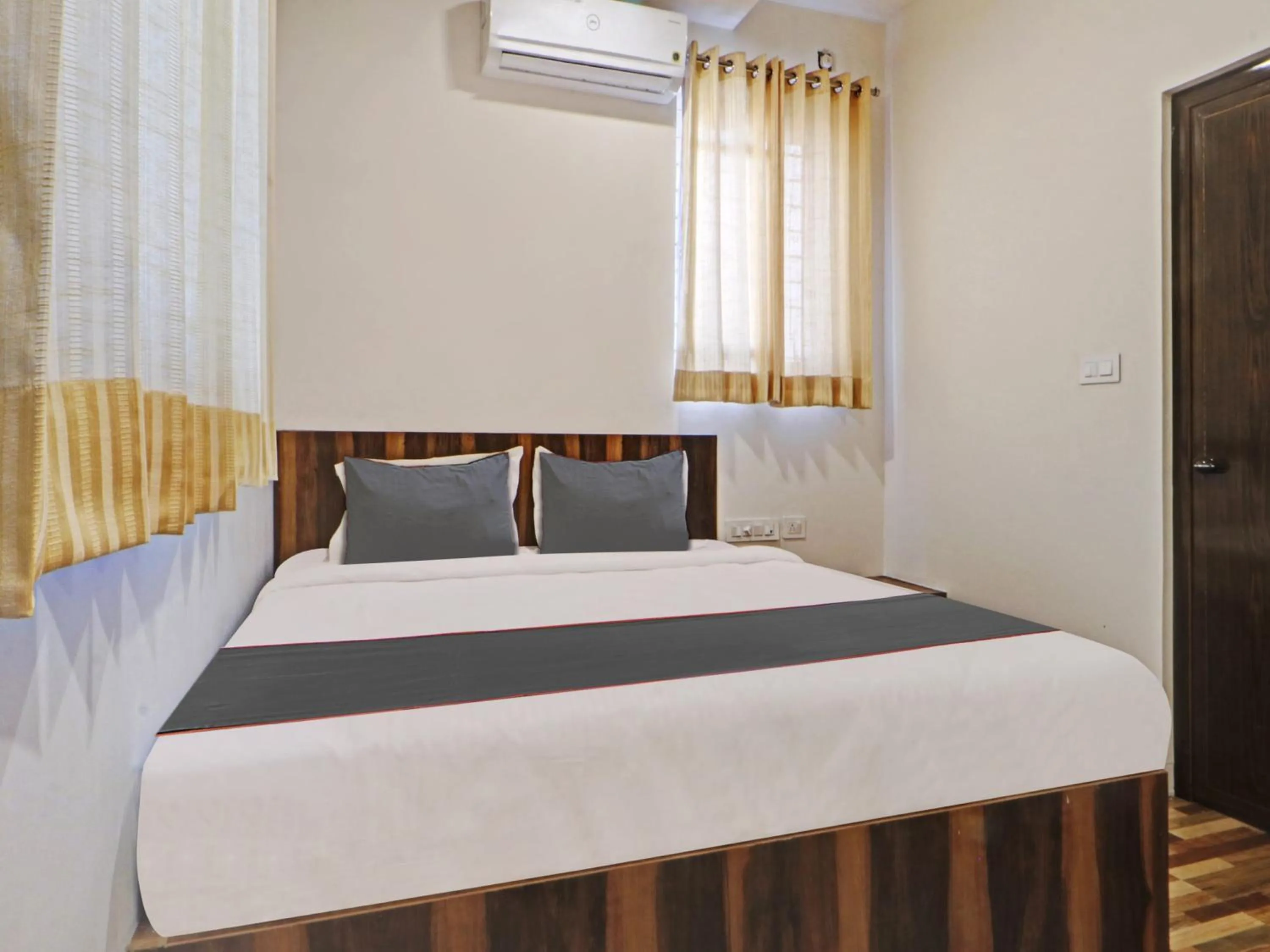 Bedroom, Bed in Hotel O by OYO Dhruvas Residency